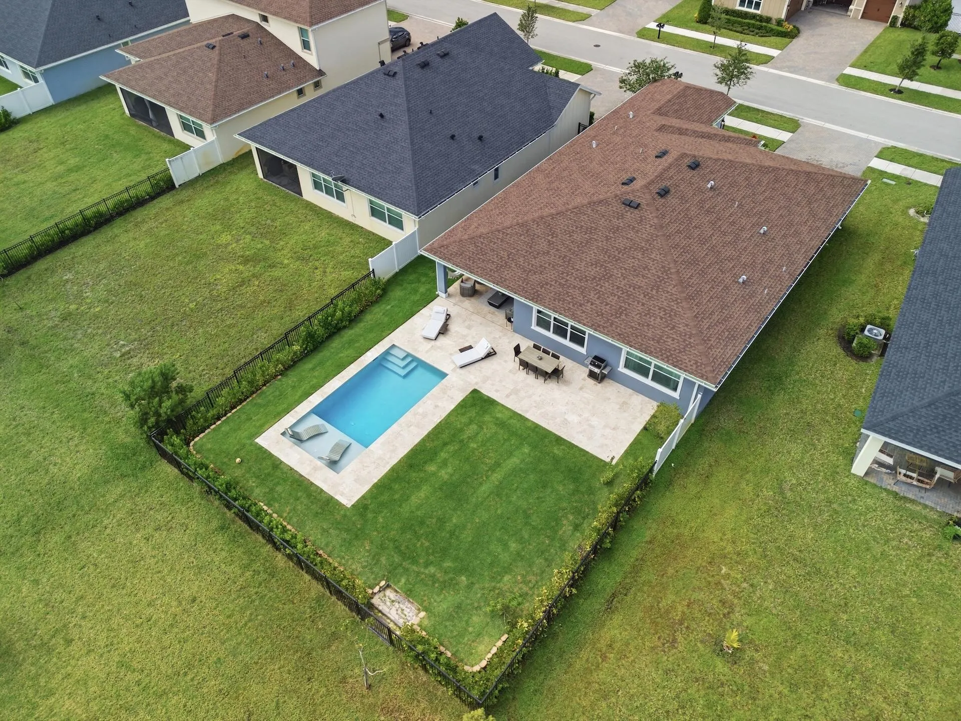 1534 HERON NOOK Road