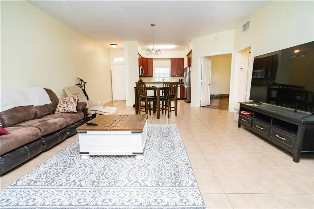 4350 DOUBLES ALLEY Drive #101