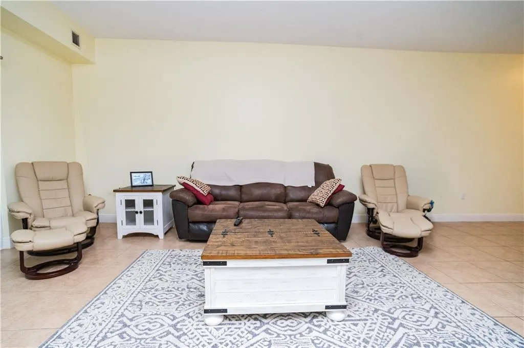 4350 DOUBLES ALLEY Drive #101