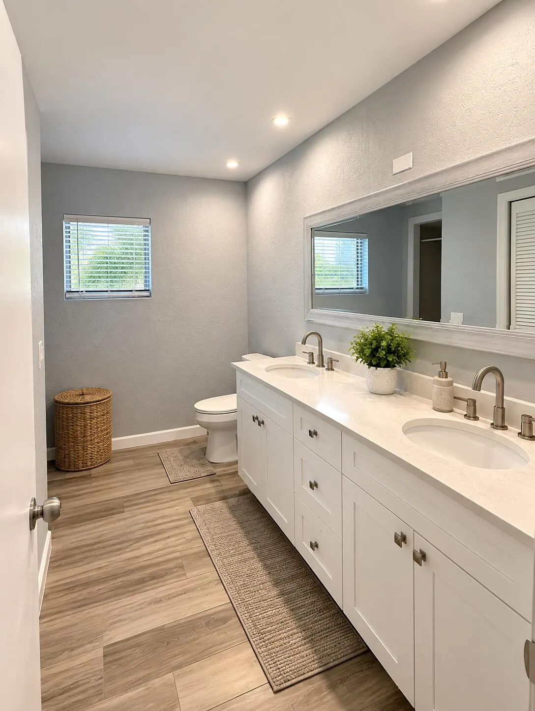 4222 NW 6th Court