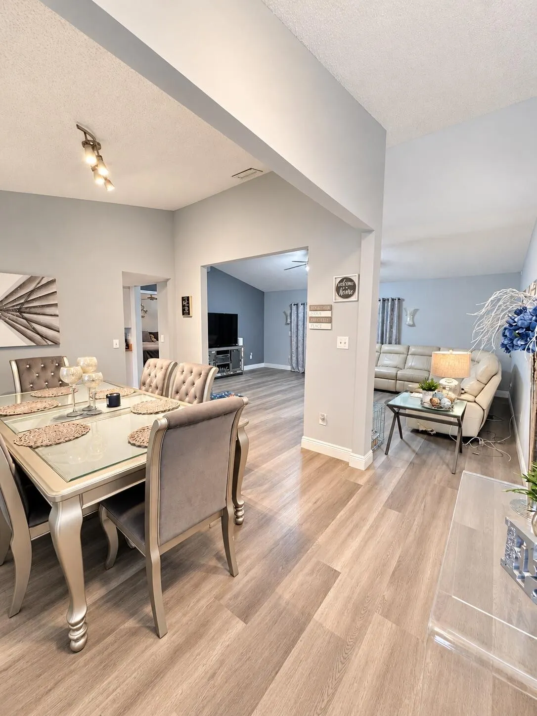 4222 NW 6th Court