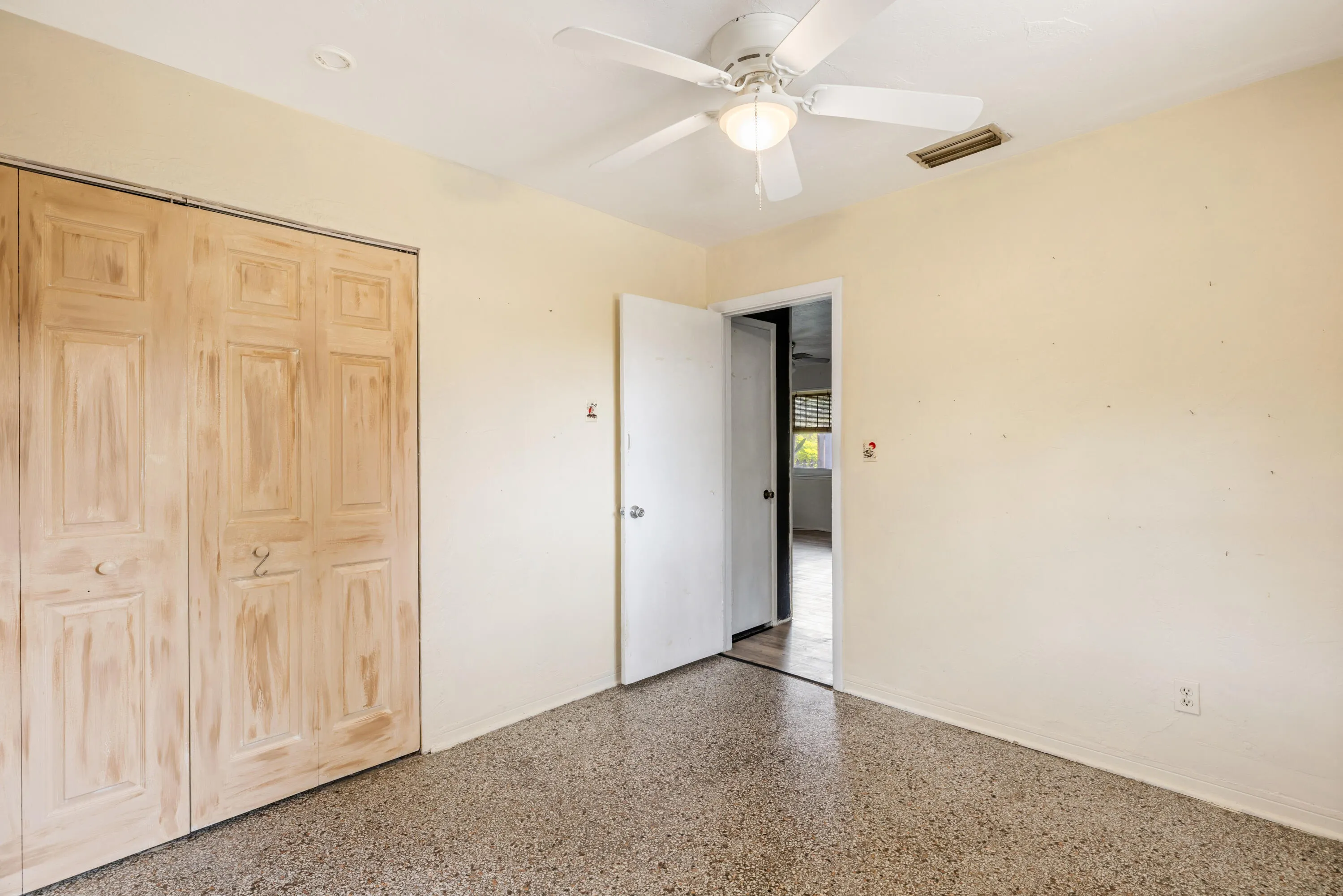 2645 11TH Court