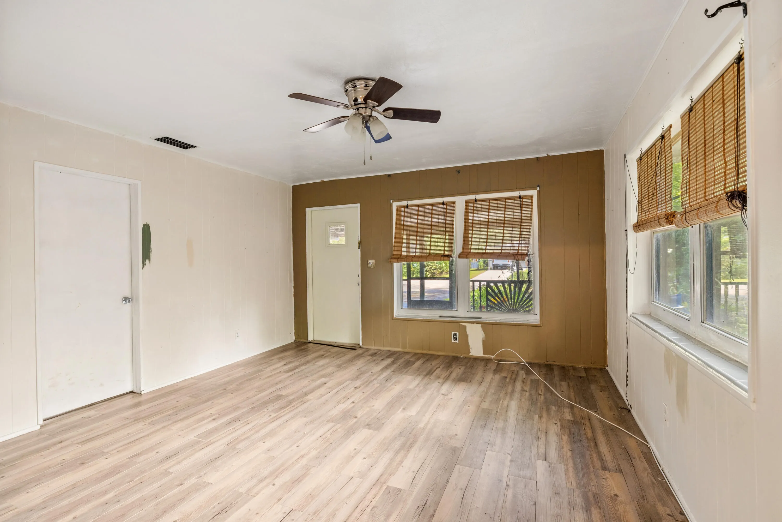 2645 11TH Court