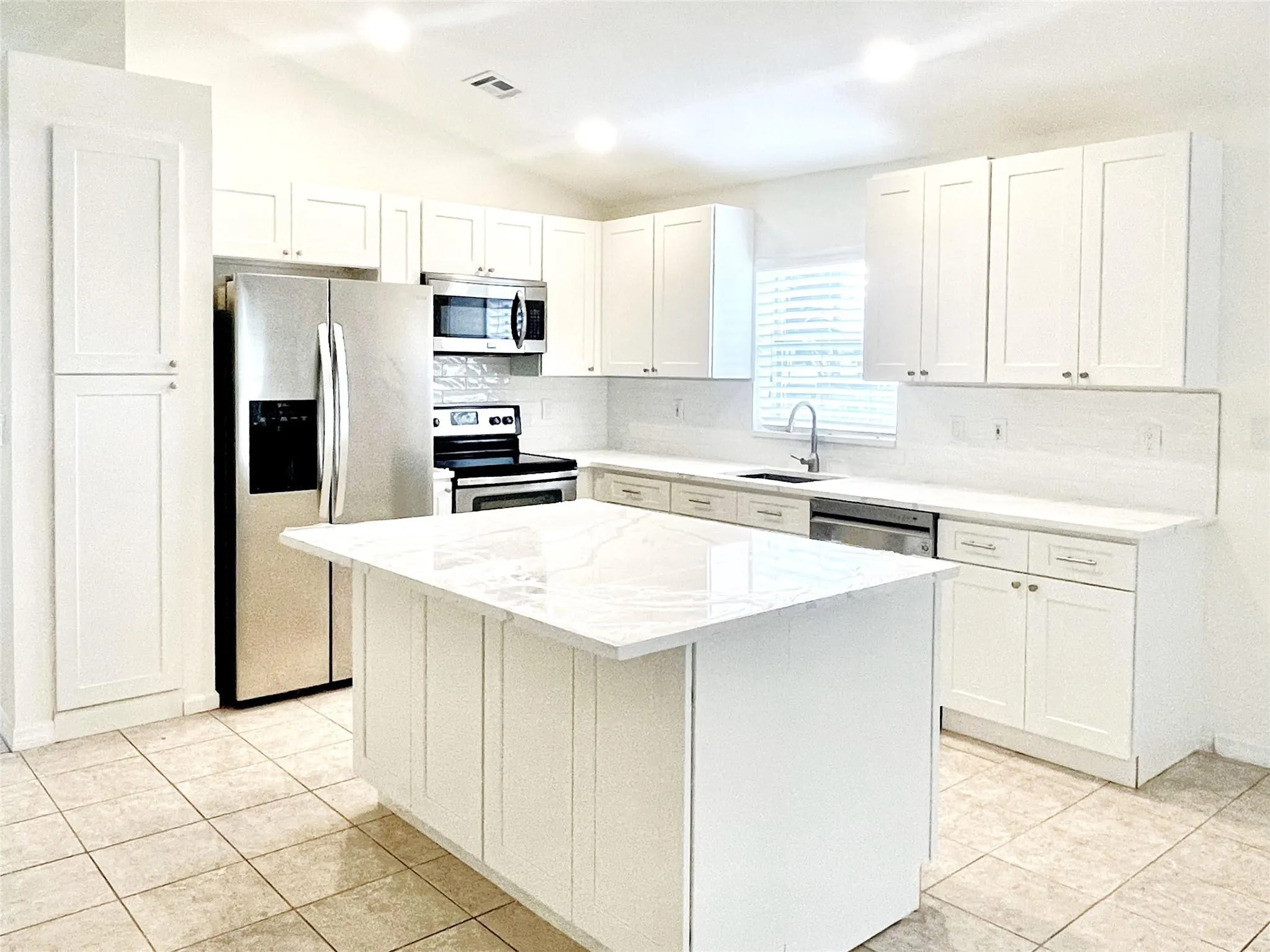 1713 CARRIAGE BROOKE Drive