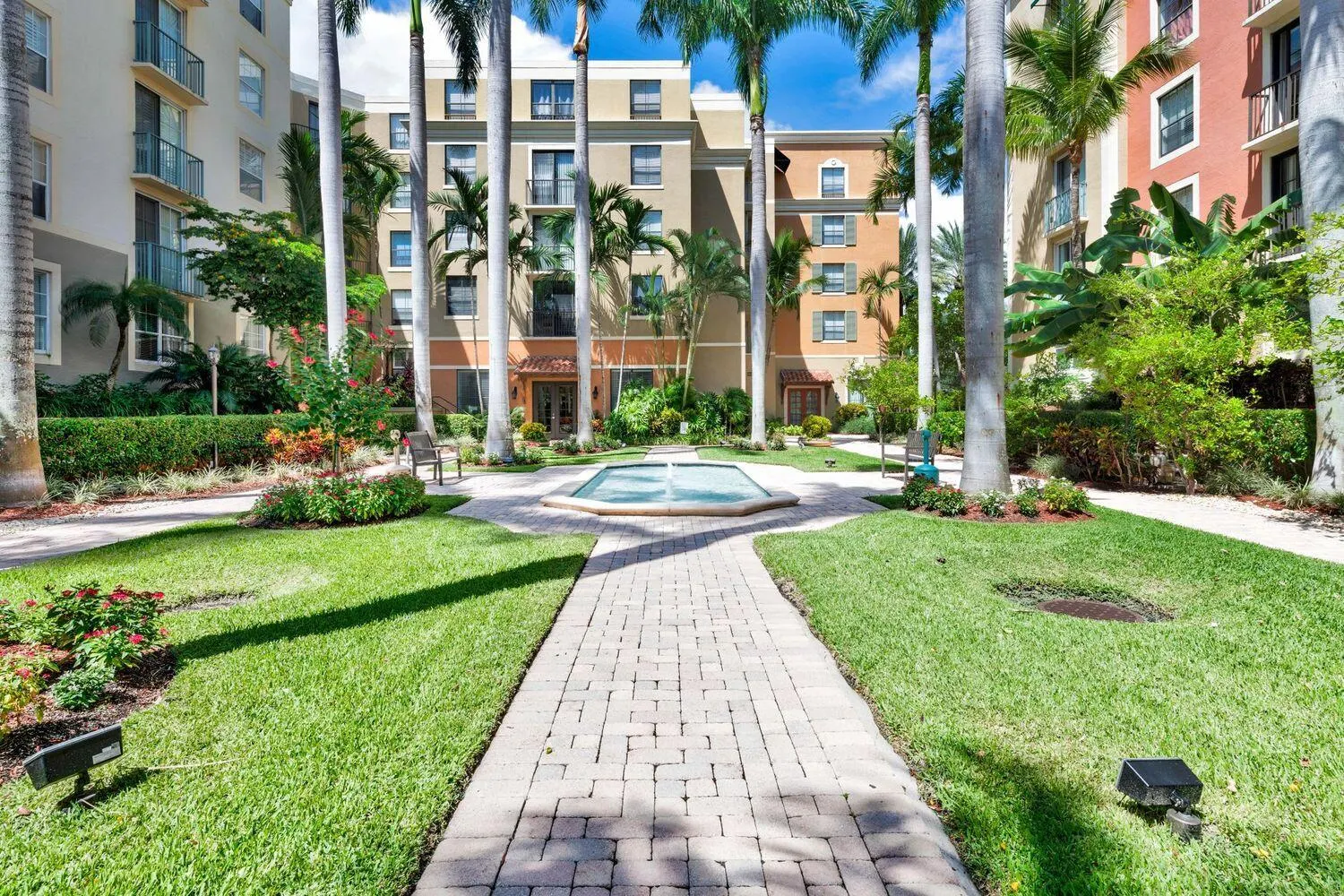 630 S Sapodilla Avenue #433