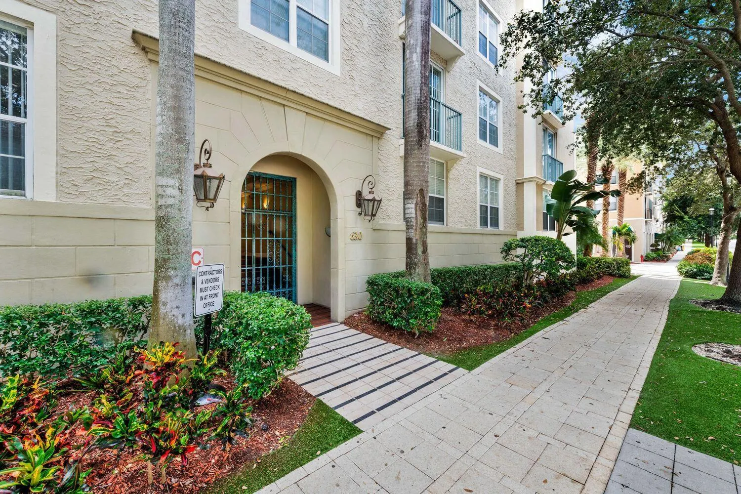 630 S Sapodilla Avenue #433