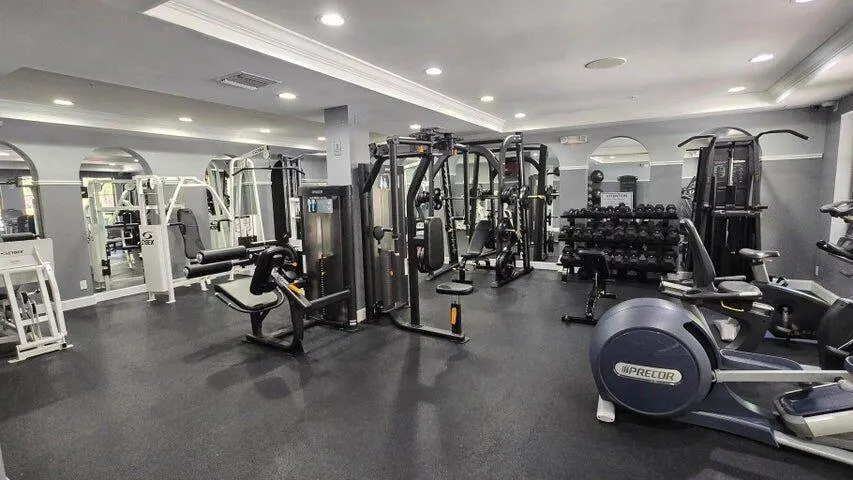 630 S Sapodilla Avenue #433
