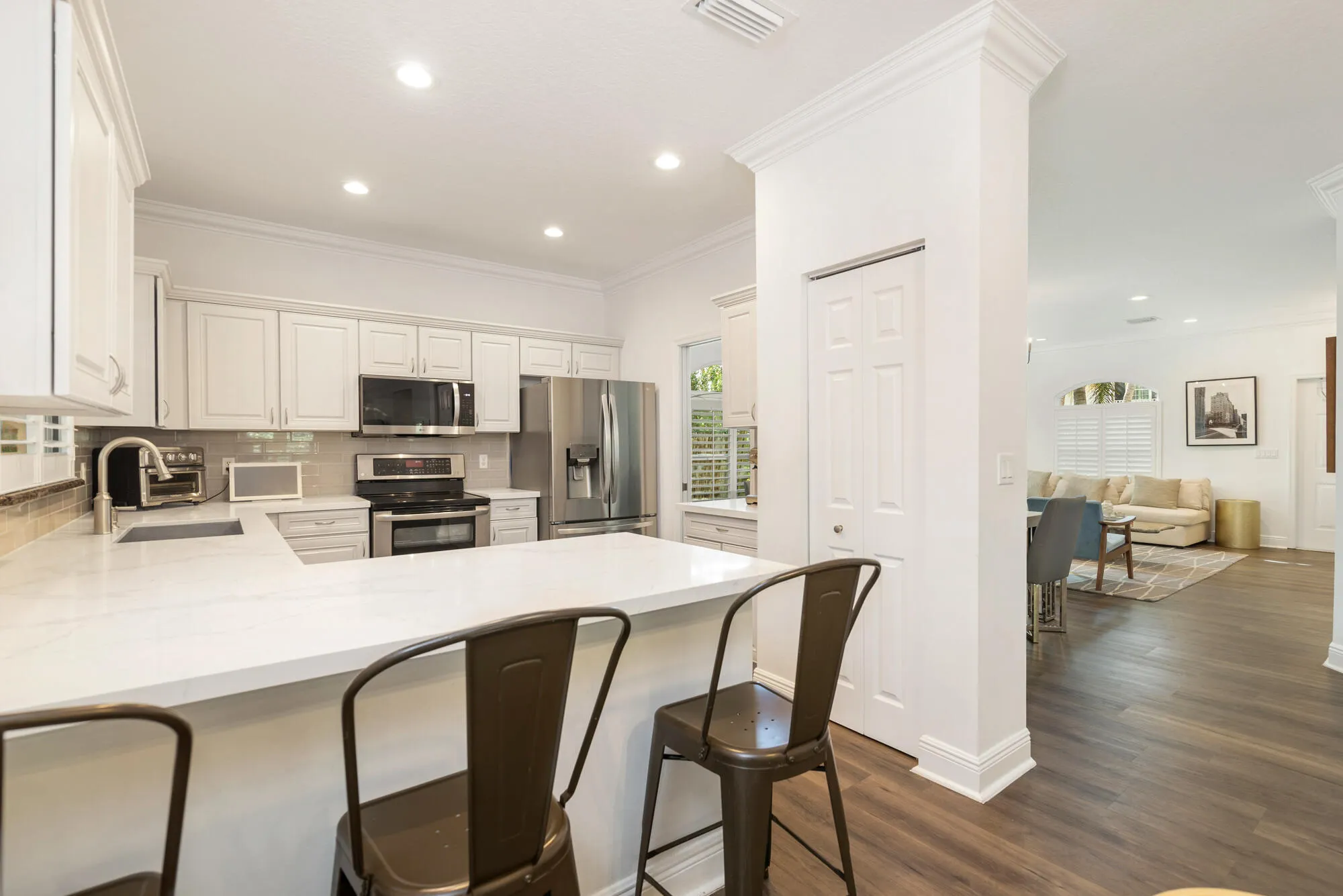 327 Monceaux Road