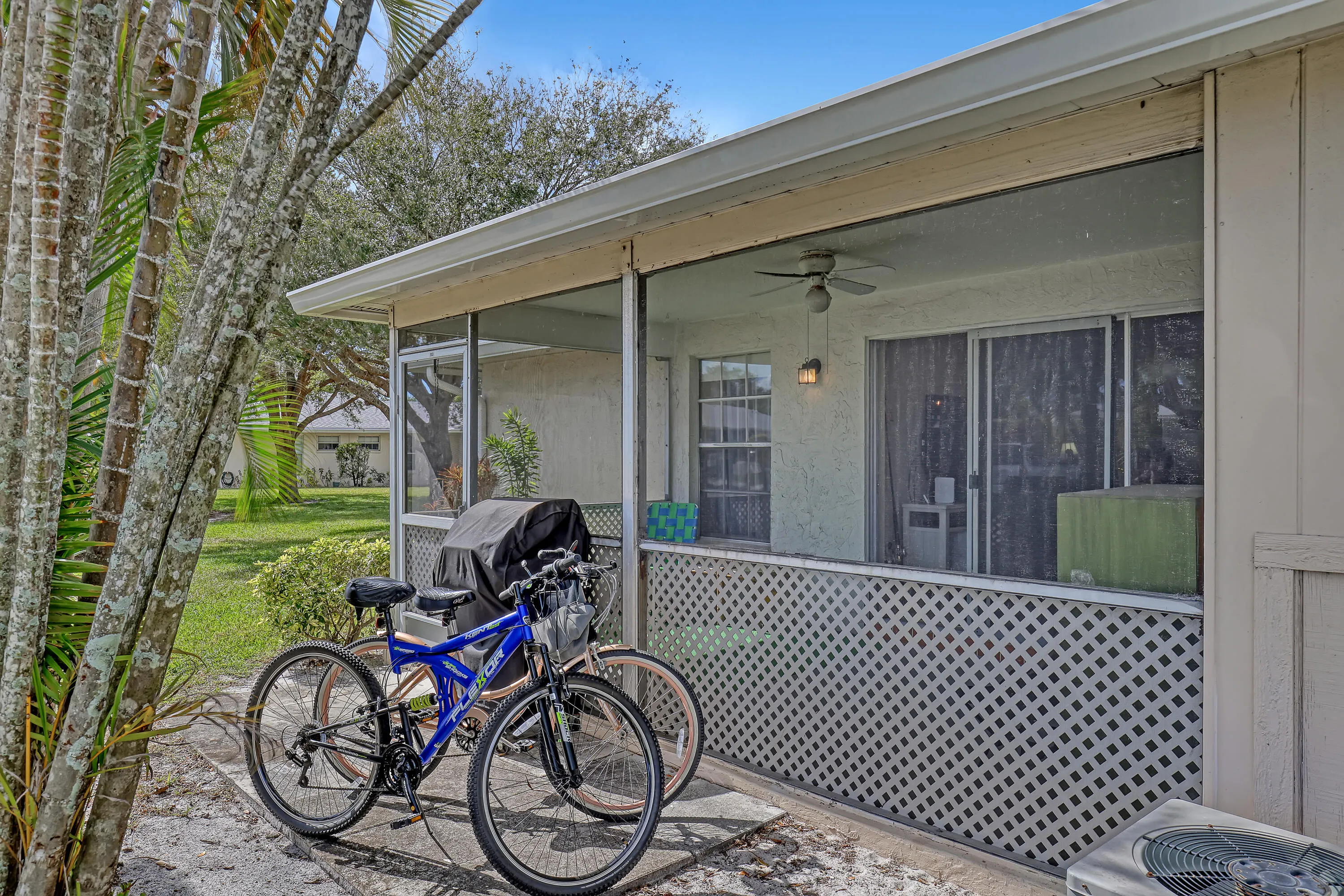 553 COVERED BRIDGE Boulevard