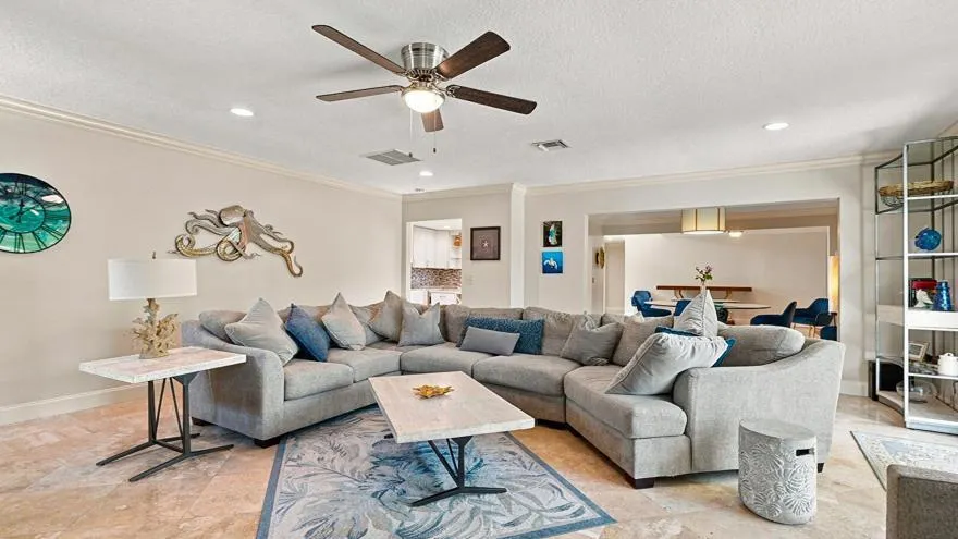 1 Wycliff Road
