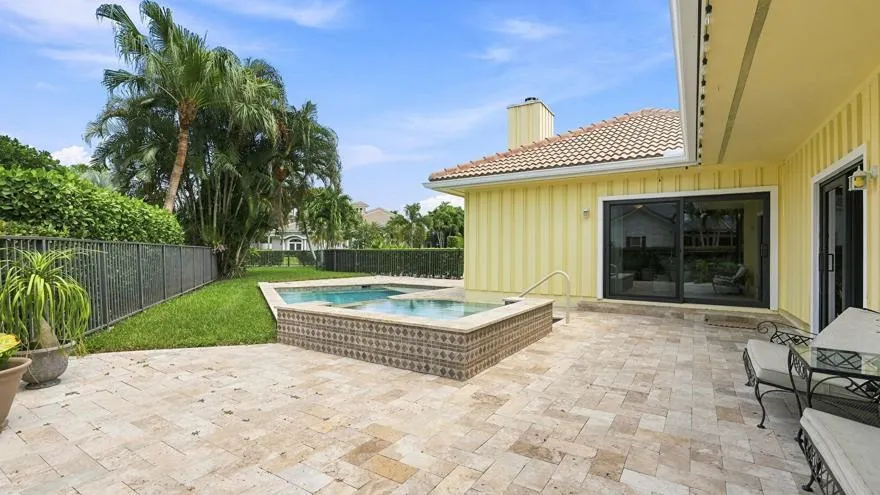 1 Wycliff Road