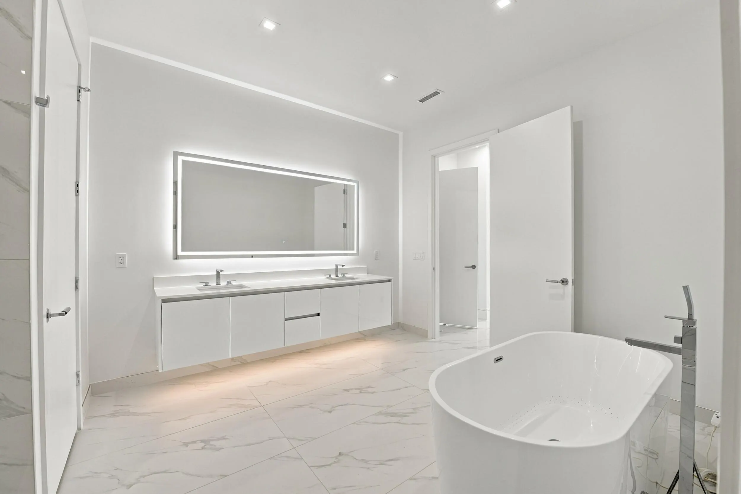 220 LAKE SHORE Drive #2306