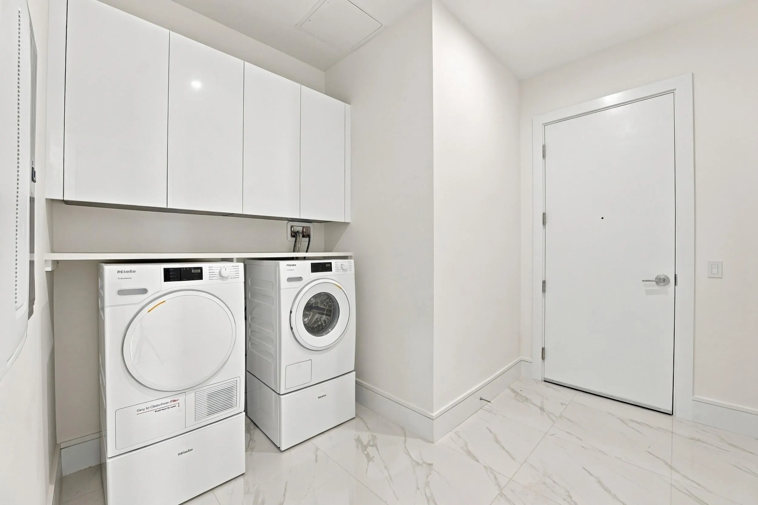 220 LAKE SHORE Drive #2306
