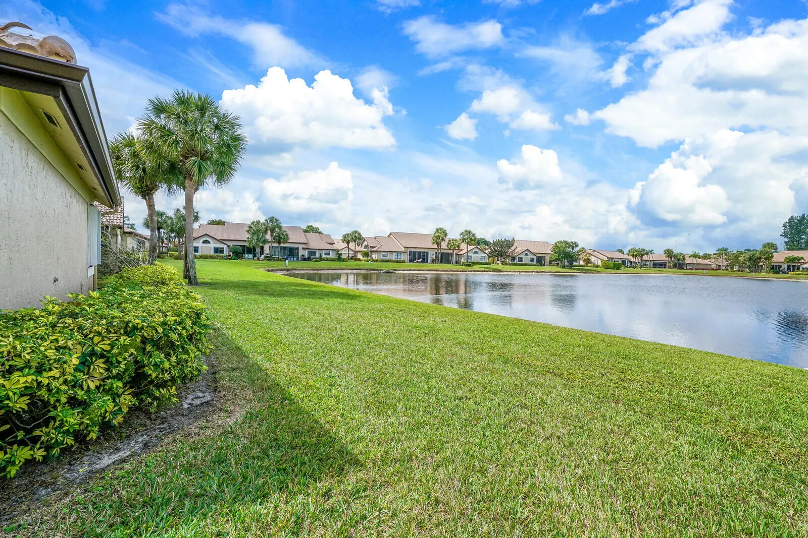 7235 SWEETBAY Court