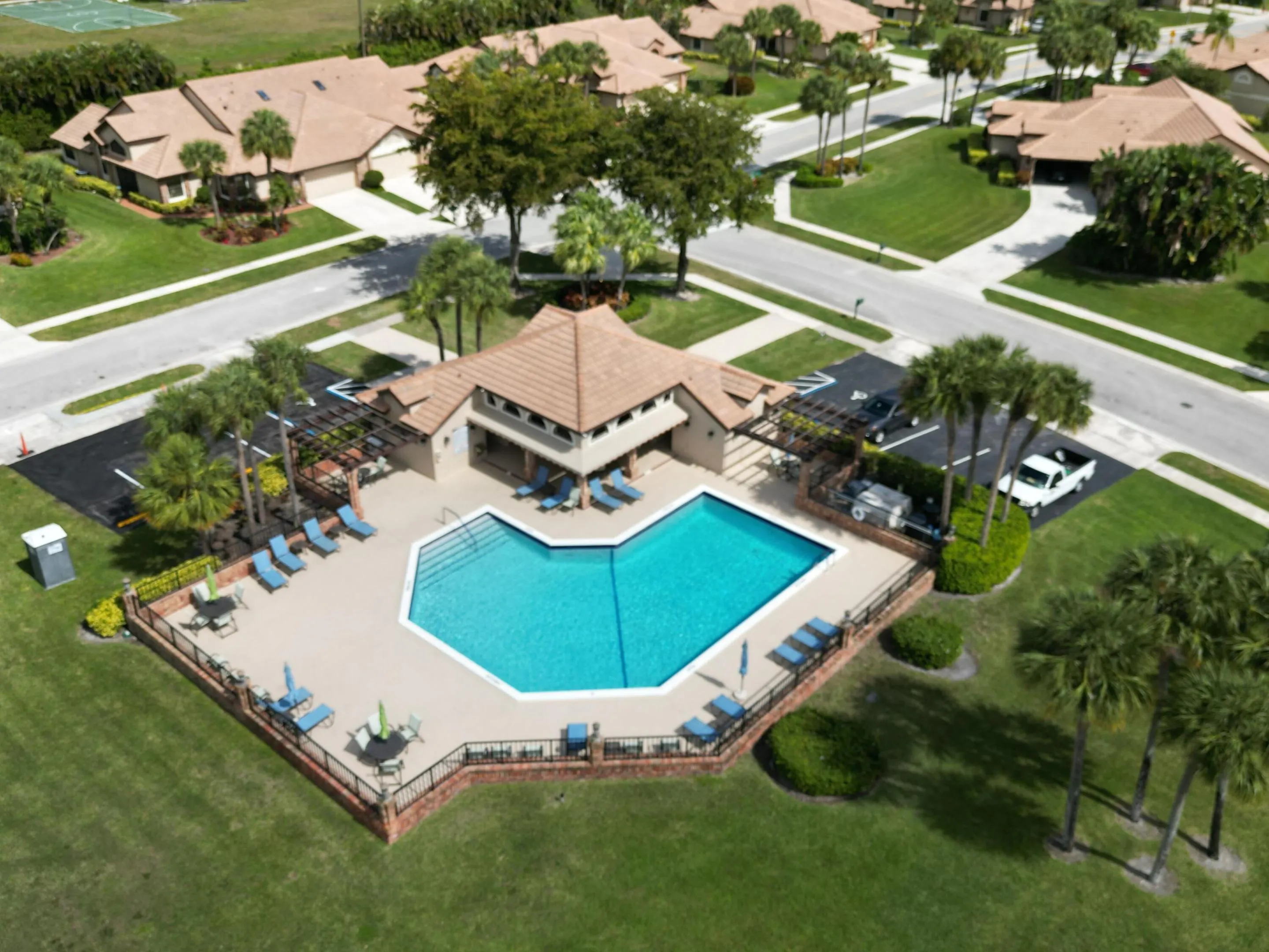 7235 SWEETBAY Court
