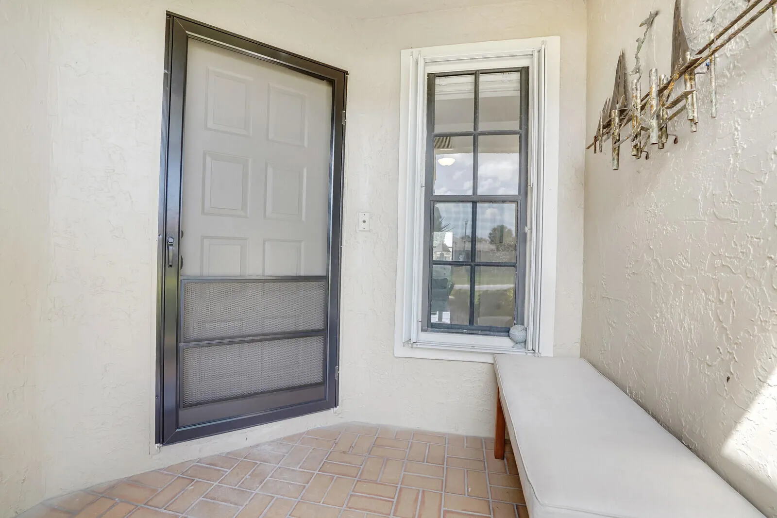 7235 SWEETBAY Court