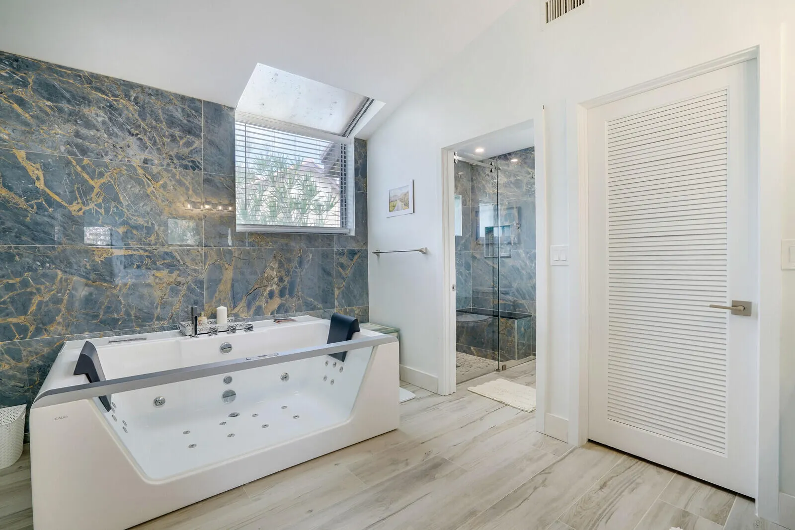 7235 SWEETBAY Court