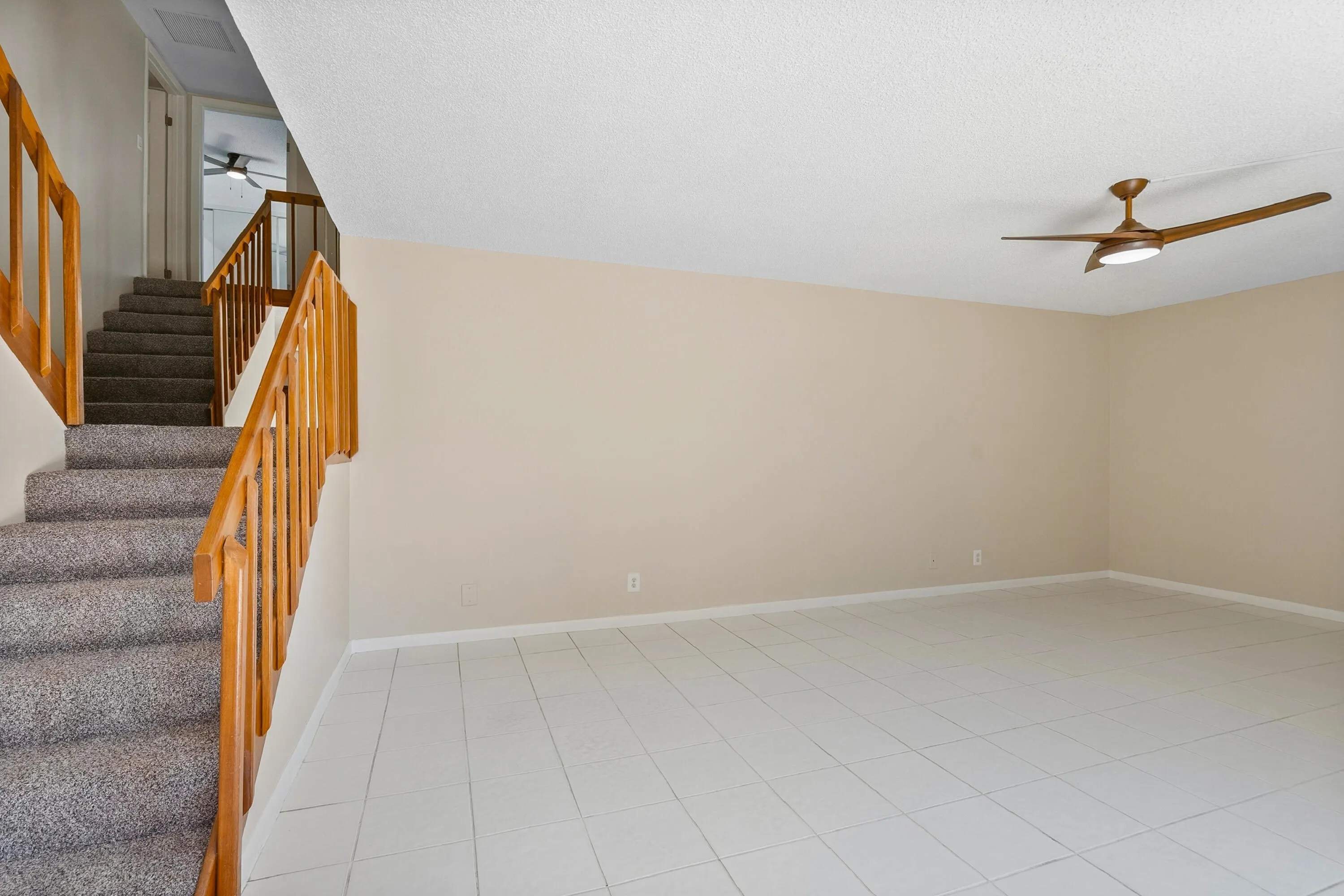 6051 SE RIVERBOAT Drive #821