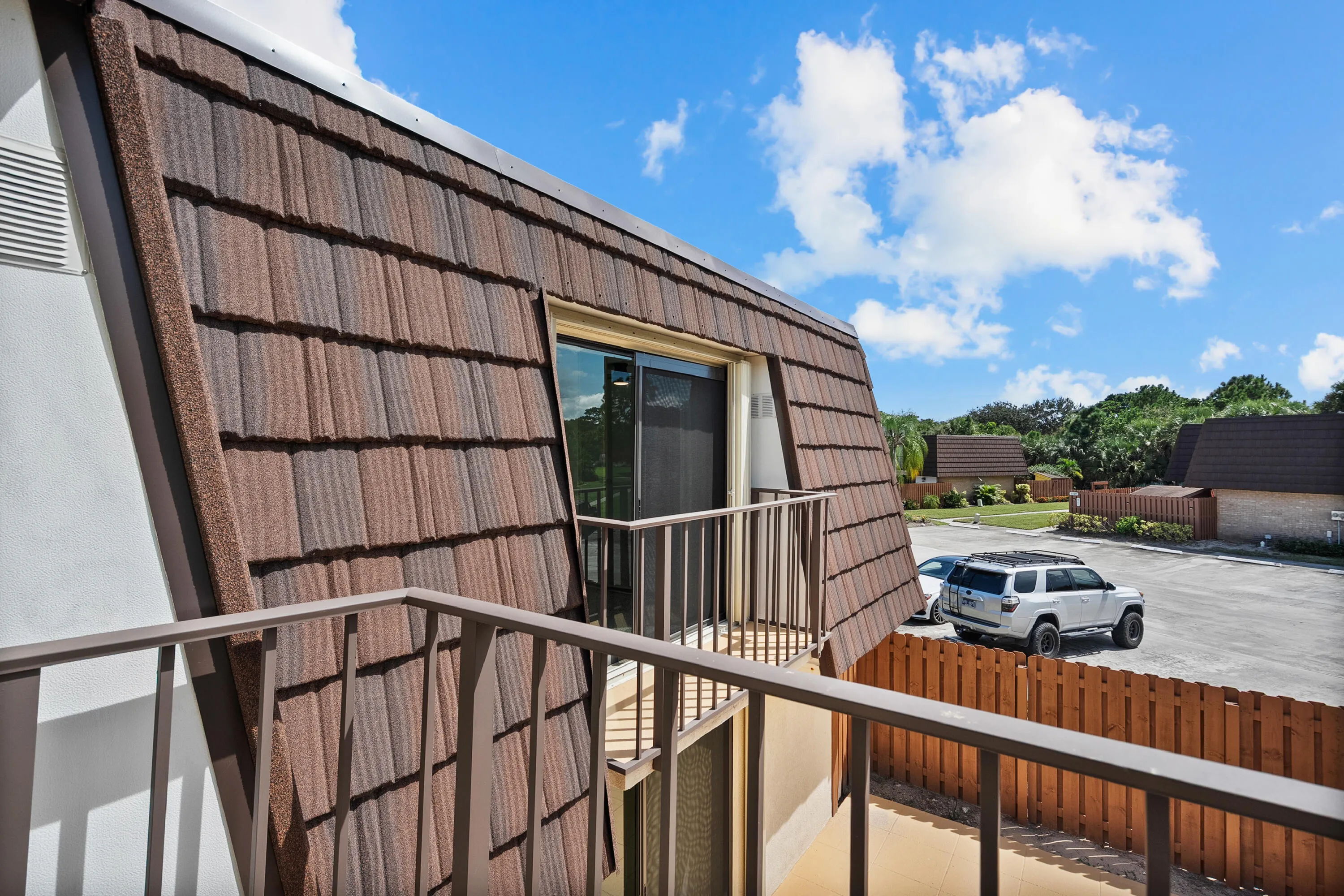 6051 SE RIVERBOAT Drive #821