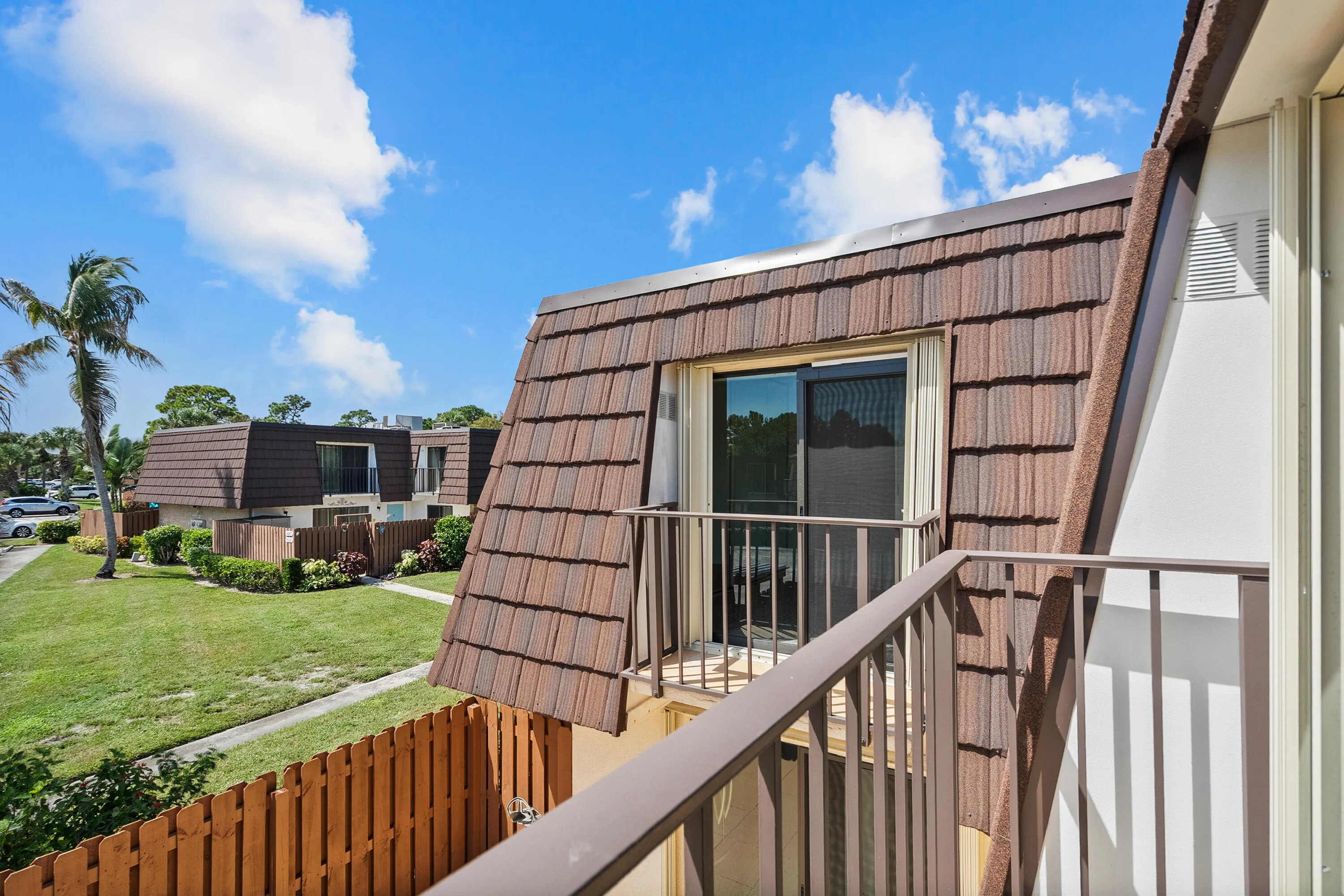 6051 SE RIVERBOAT Drive #821