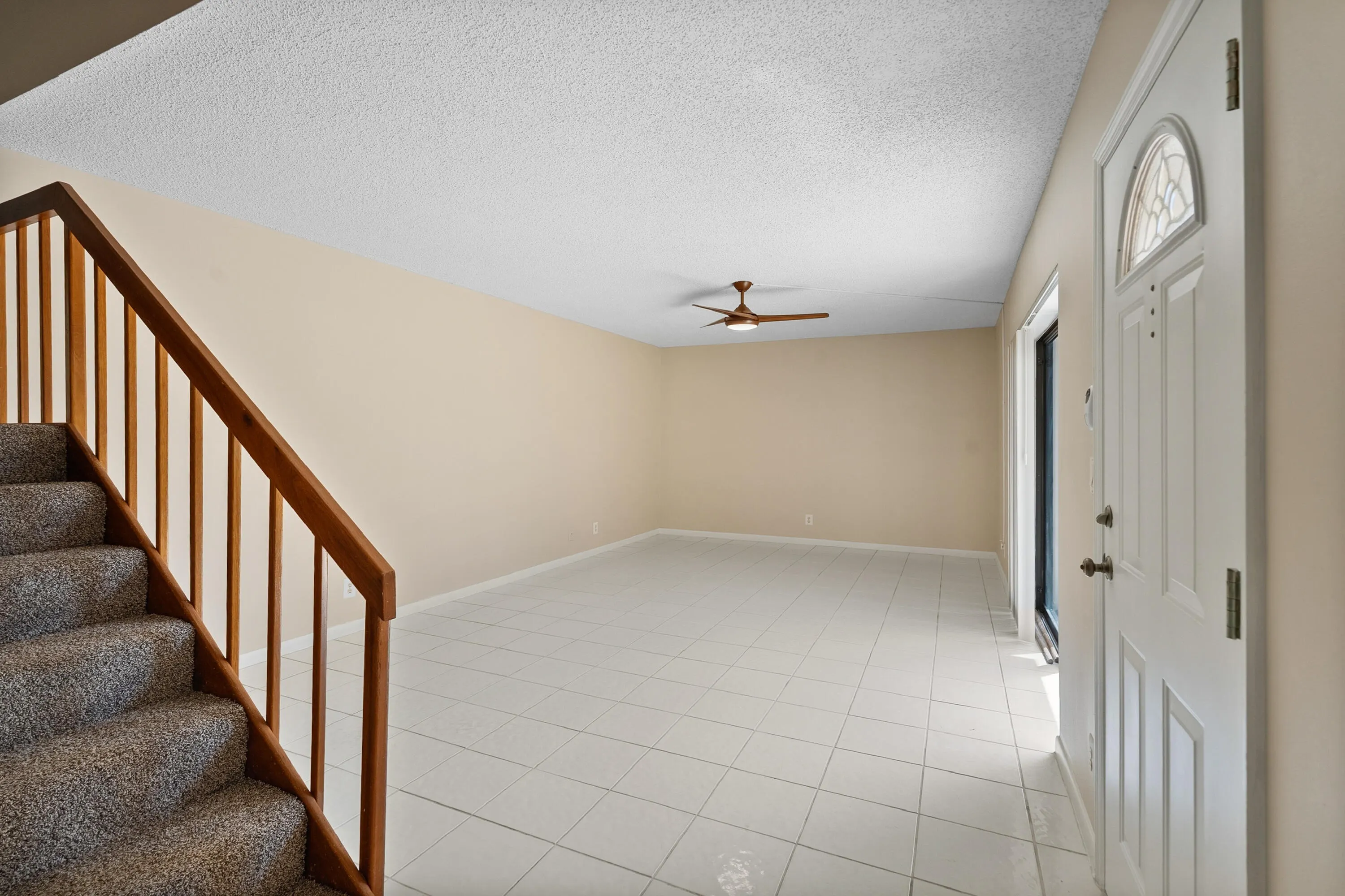 6051 SE RIVERBOAT Drive #821