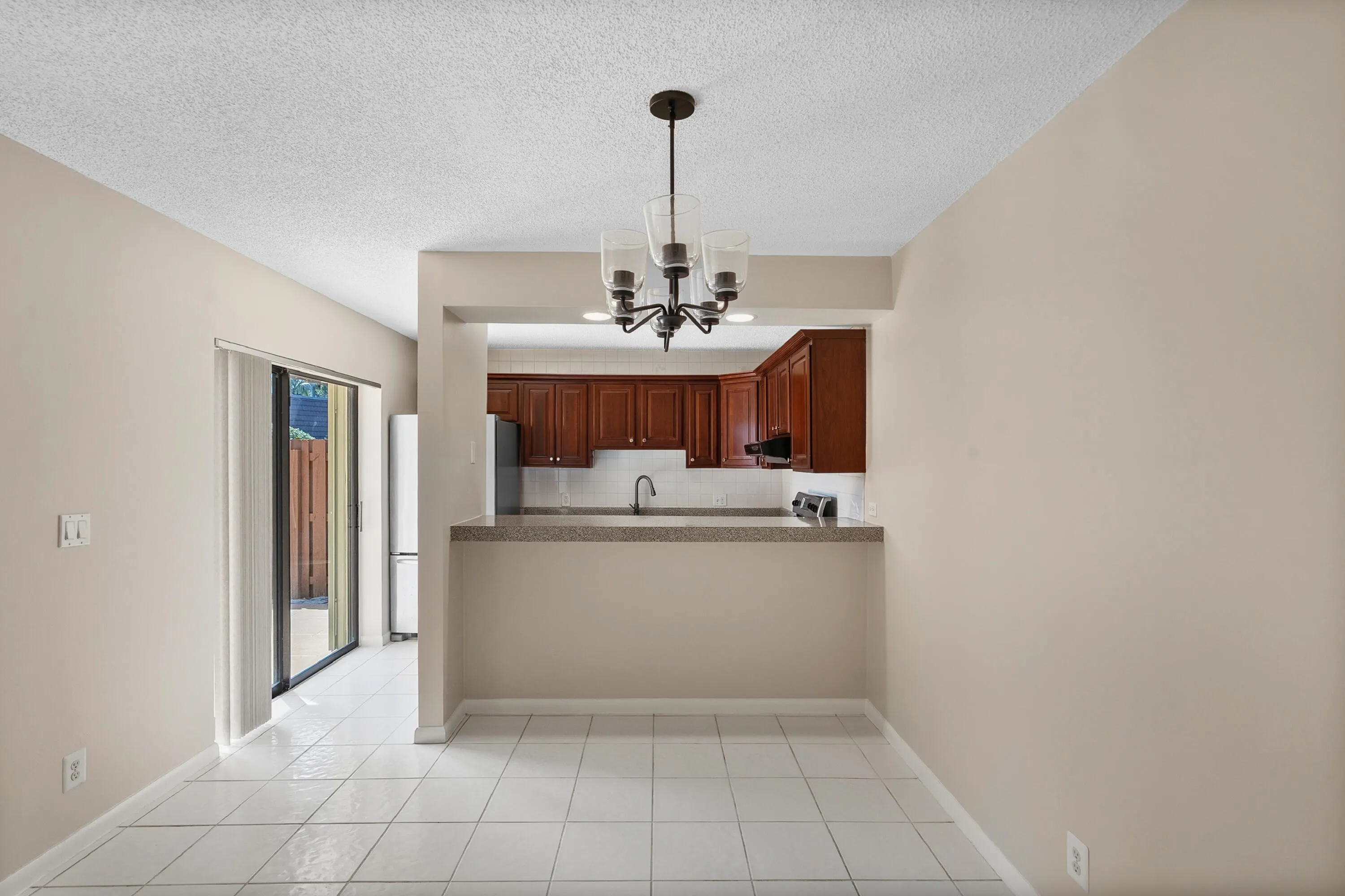 6051 SE RIVERBOAT Drive #821