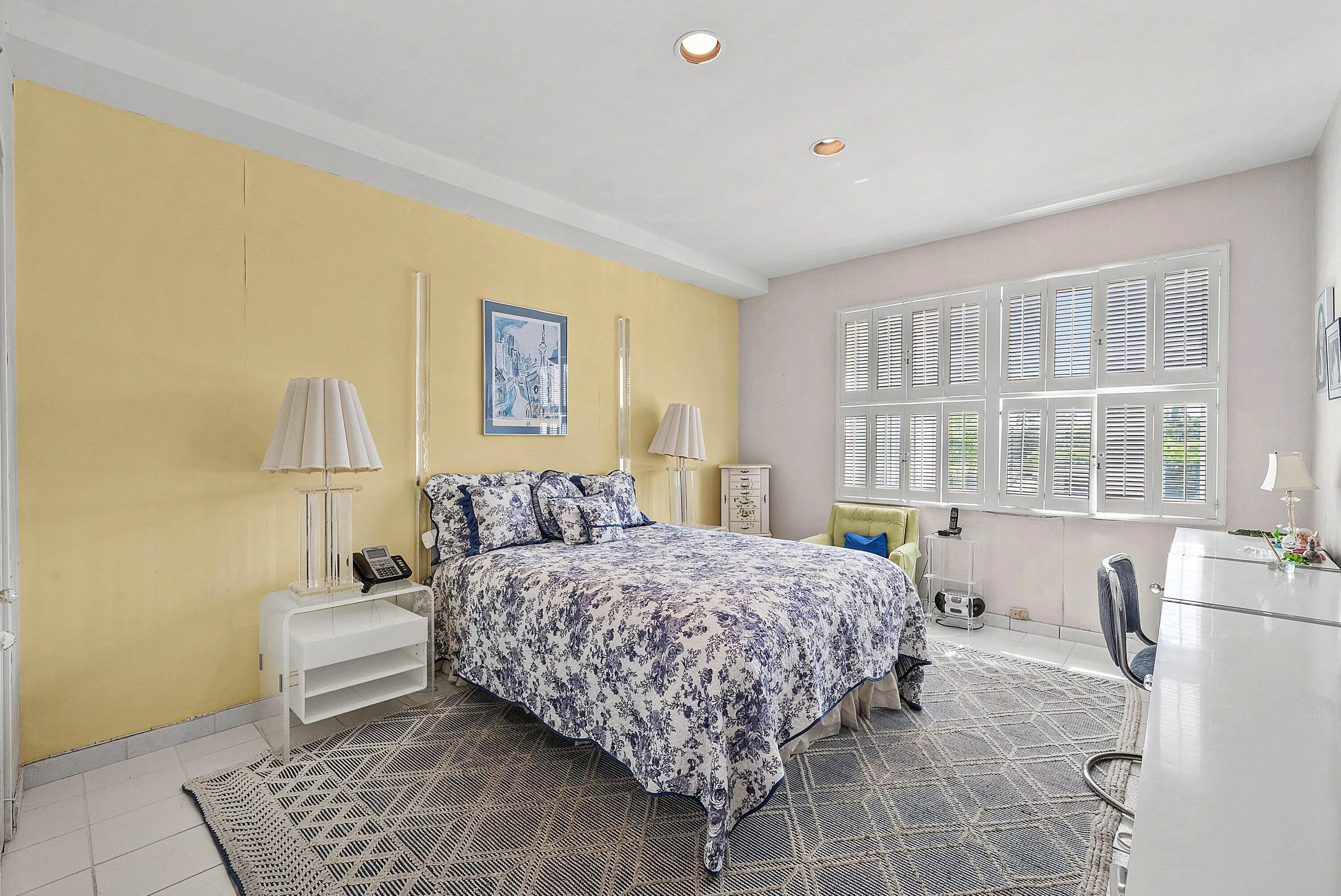44 COCOANUT Row #222B