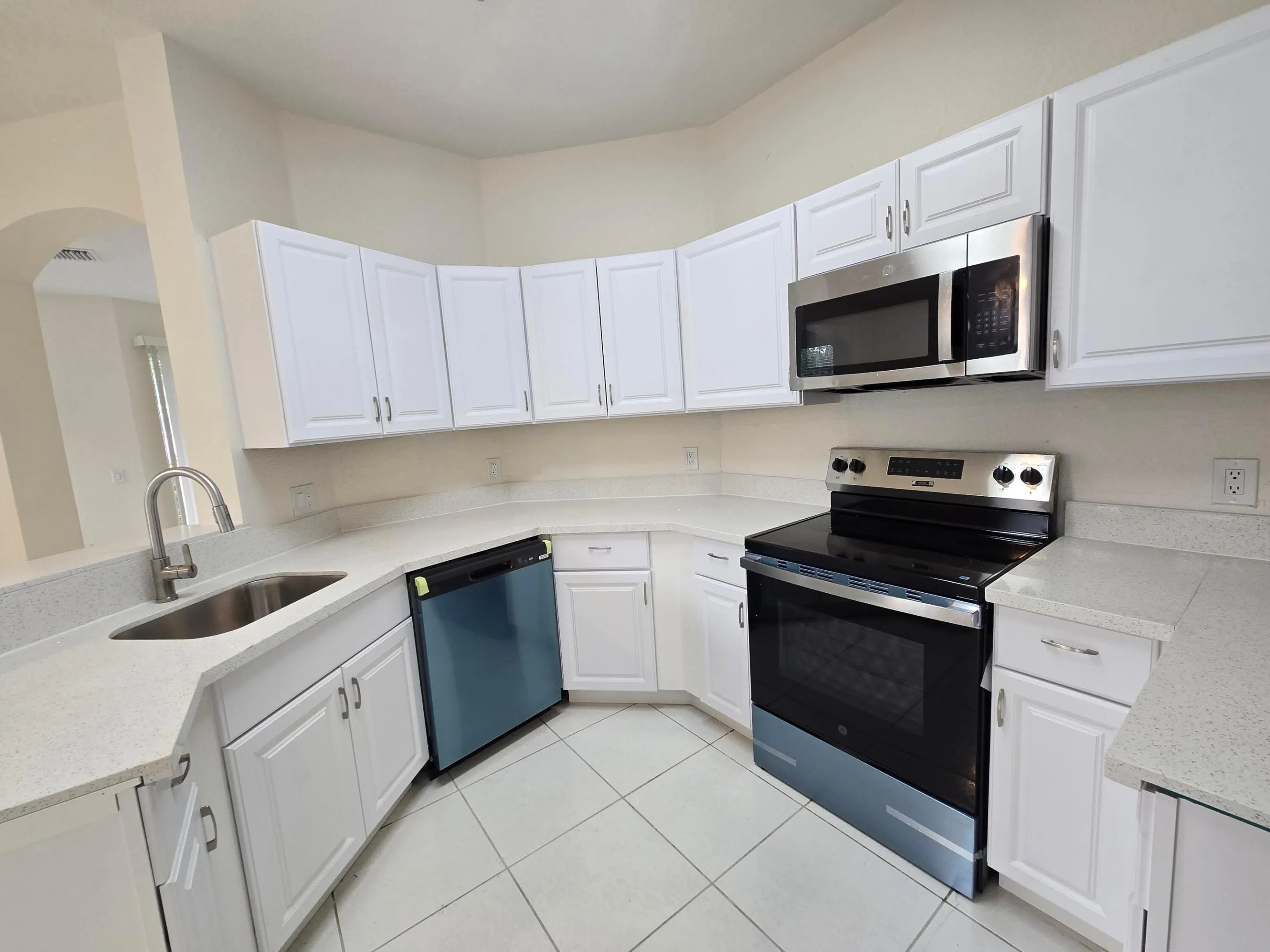 2103 SHOMA Drive
