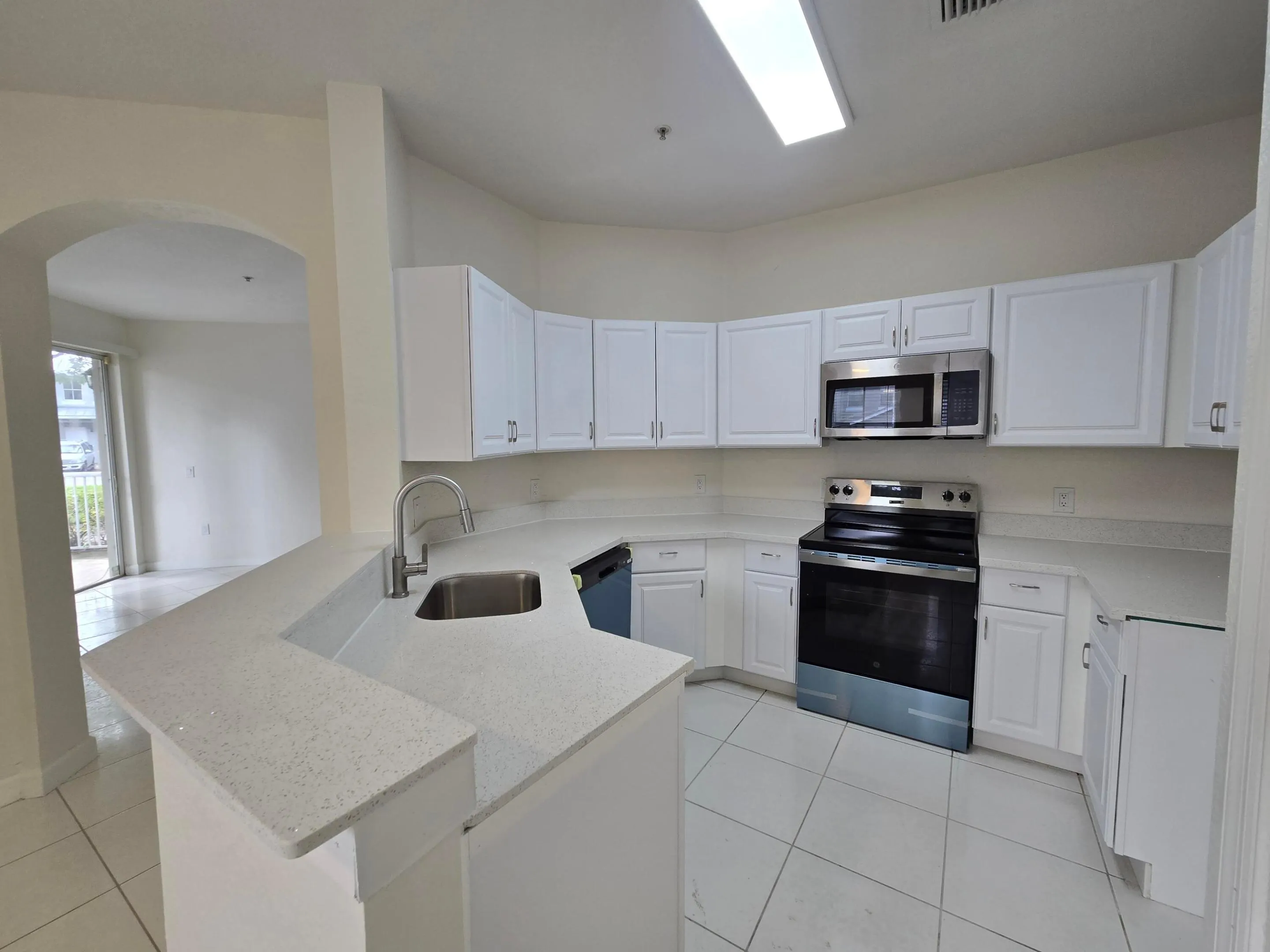 2103 SHOMA Drive