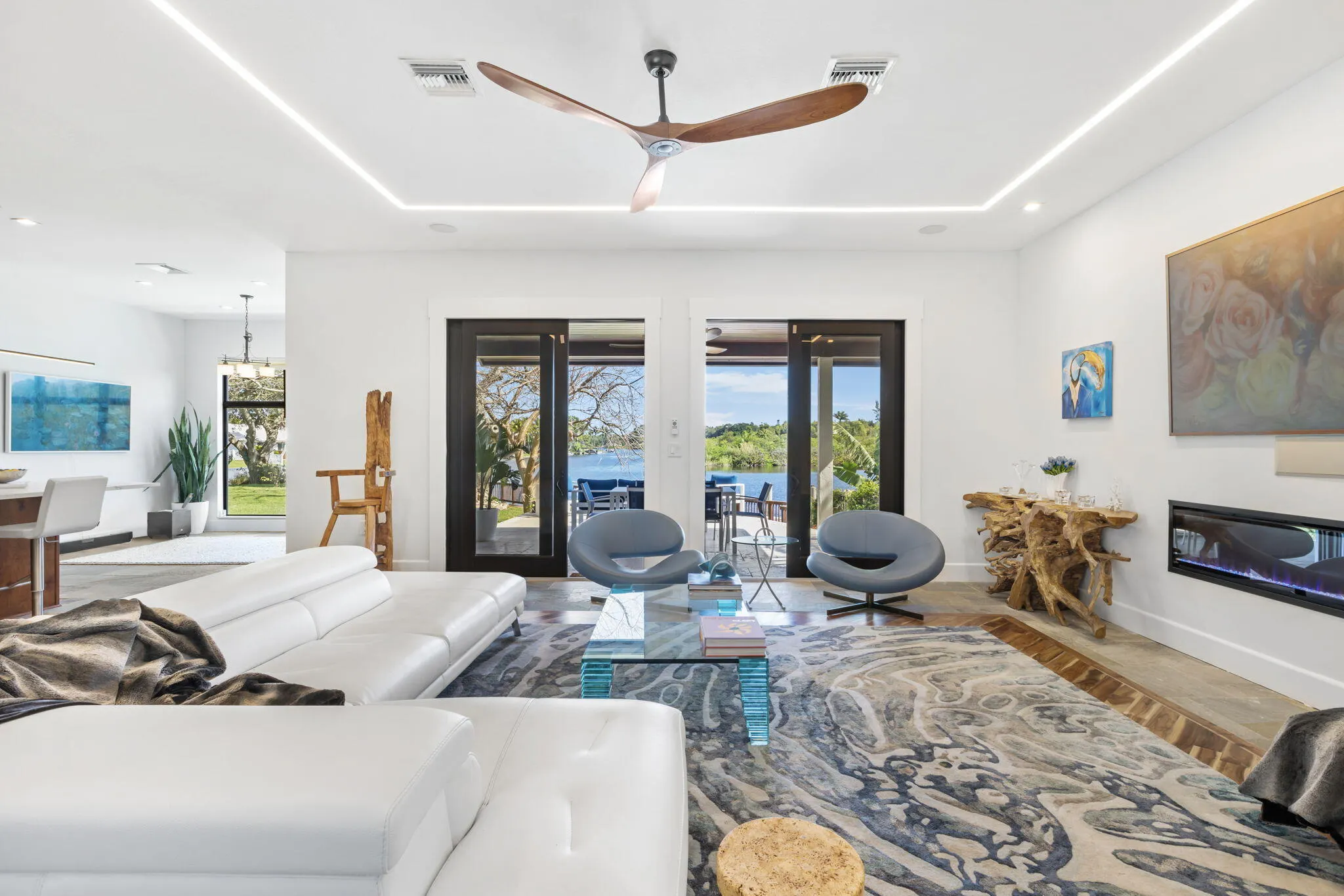 6787 BAYSHORE Drive