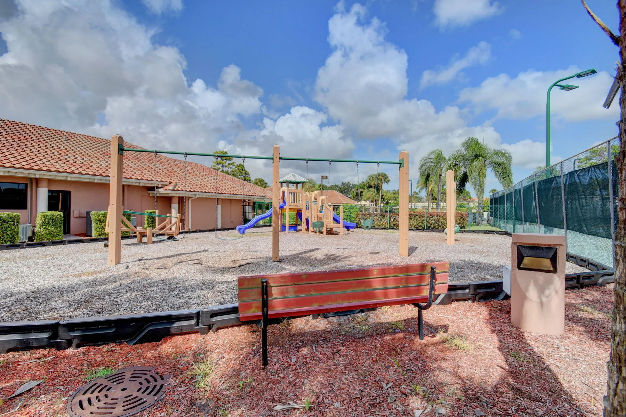 2105 LANDINGS Boulevard