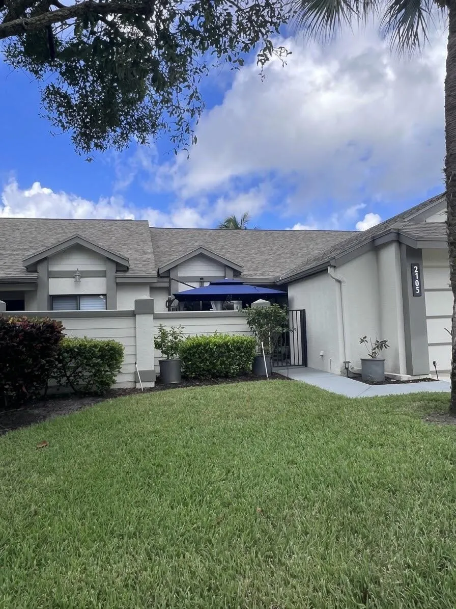 2105 LANDINGS Boulevard