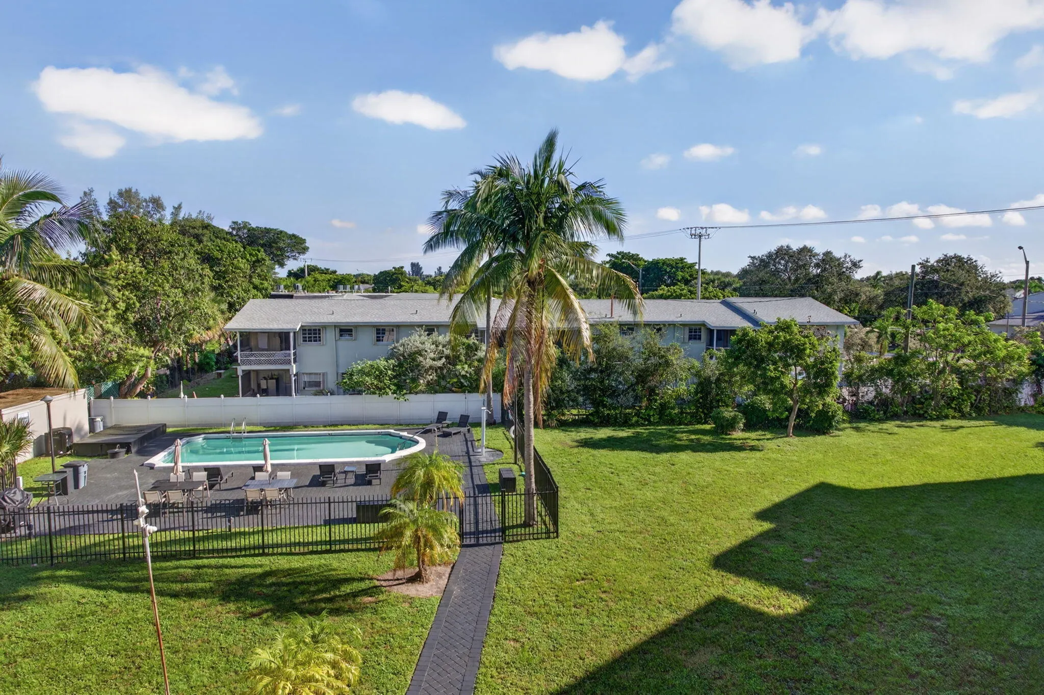 941 Crystal Lake Drive #307