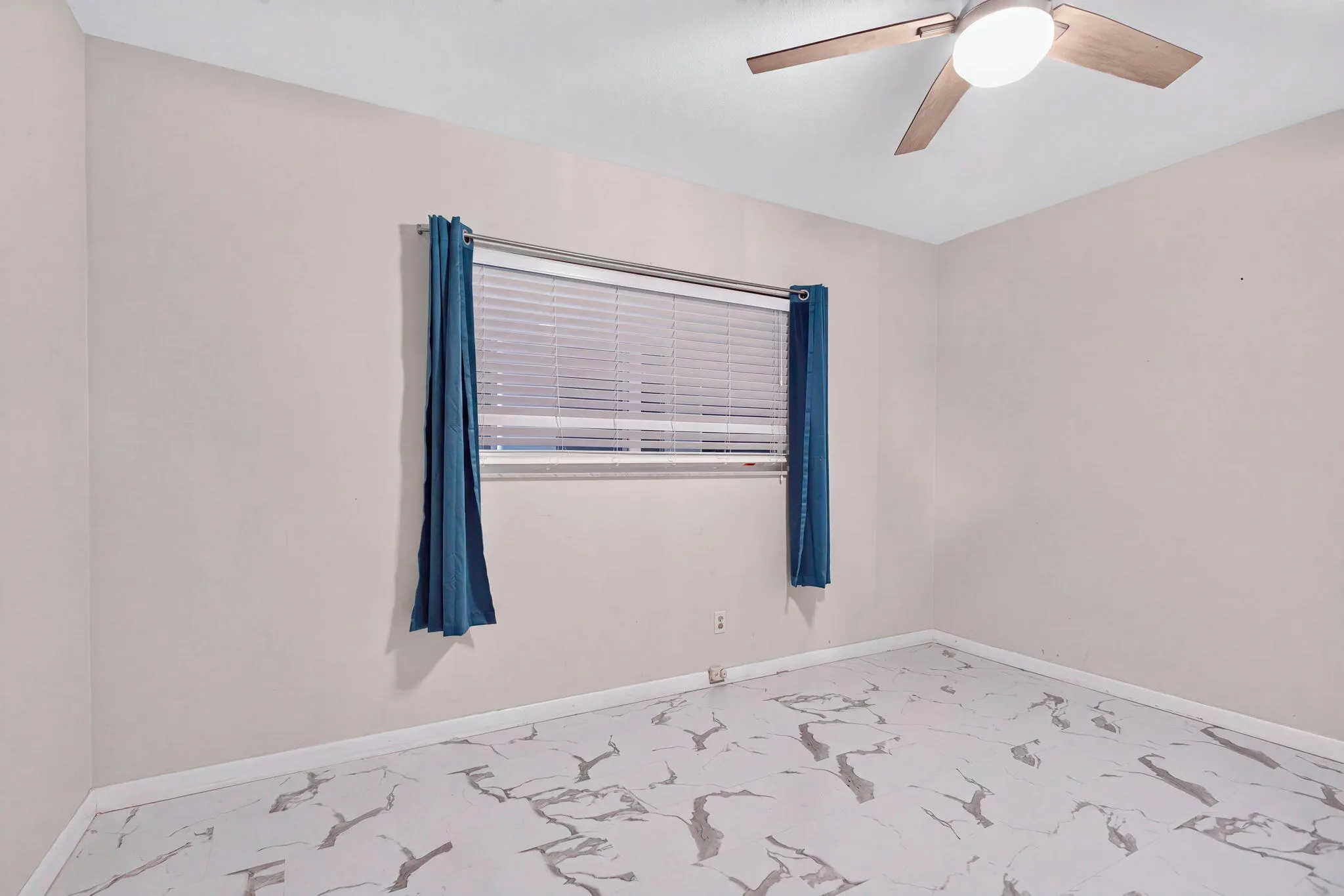 941 Crystal Lake Drive #307