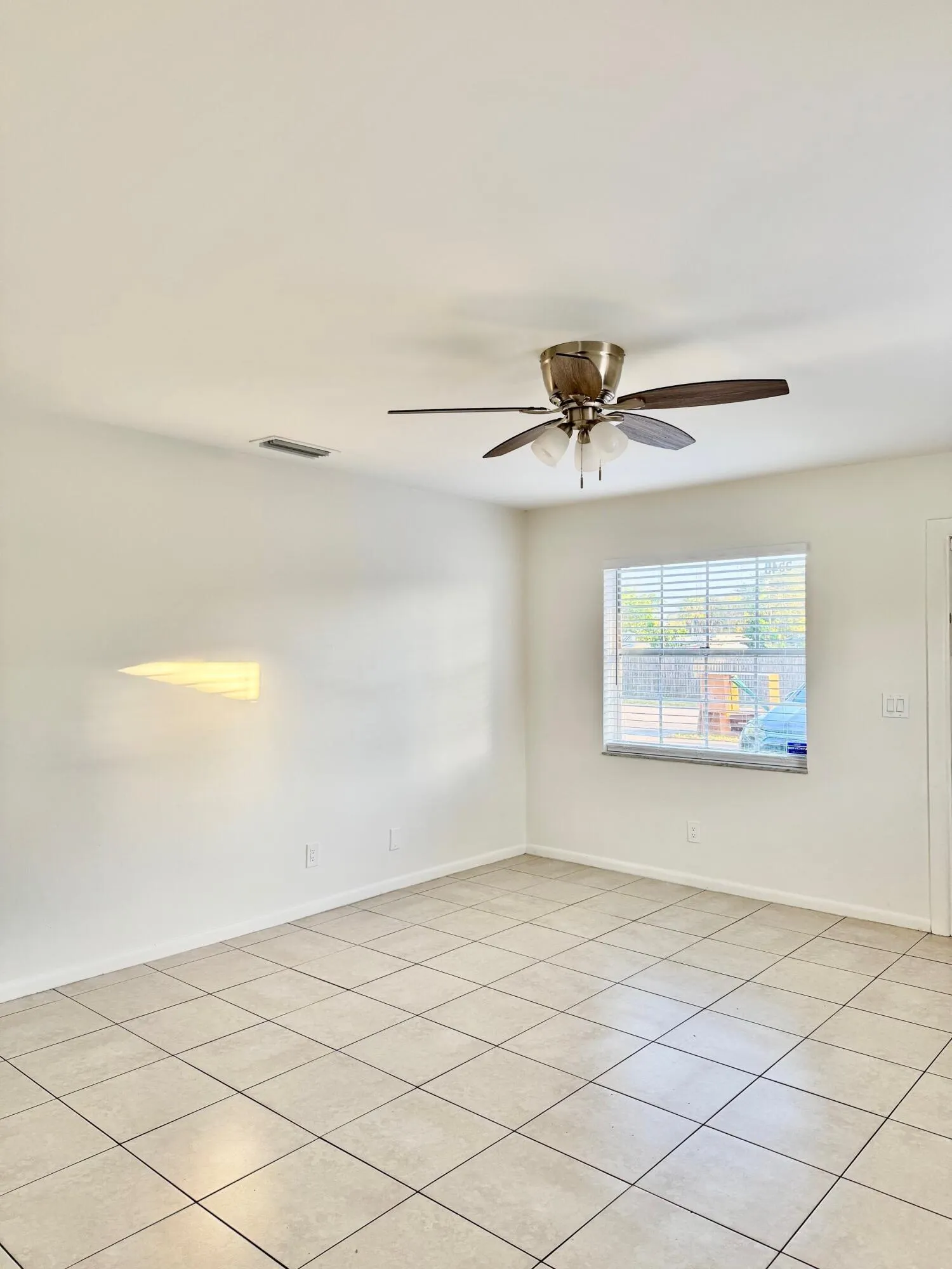 5549 Papaya Road
