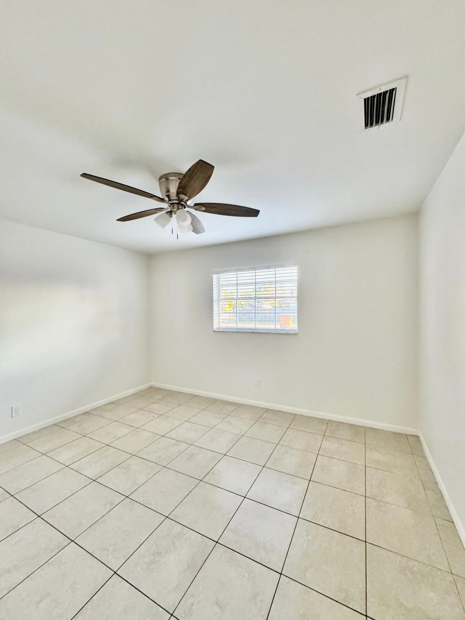 5549 Papaya Road