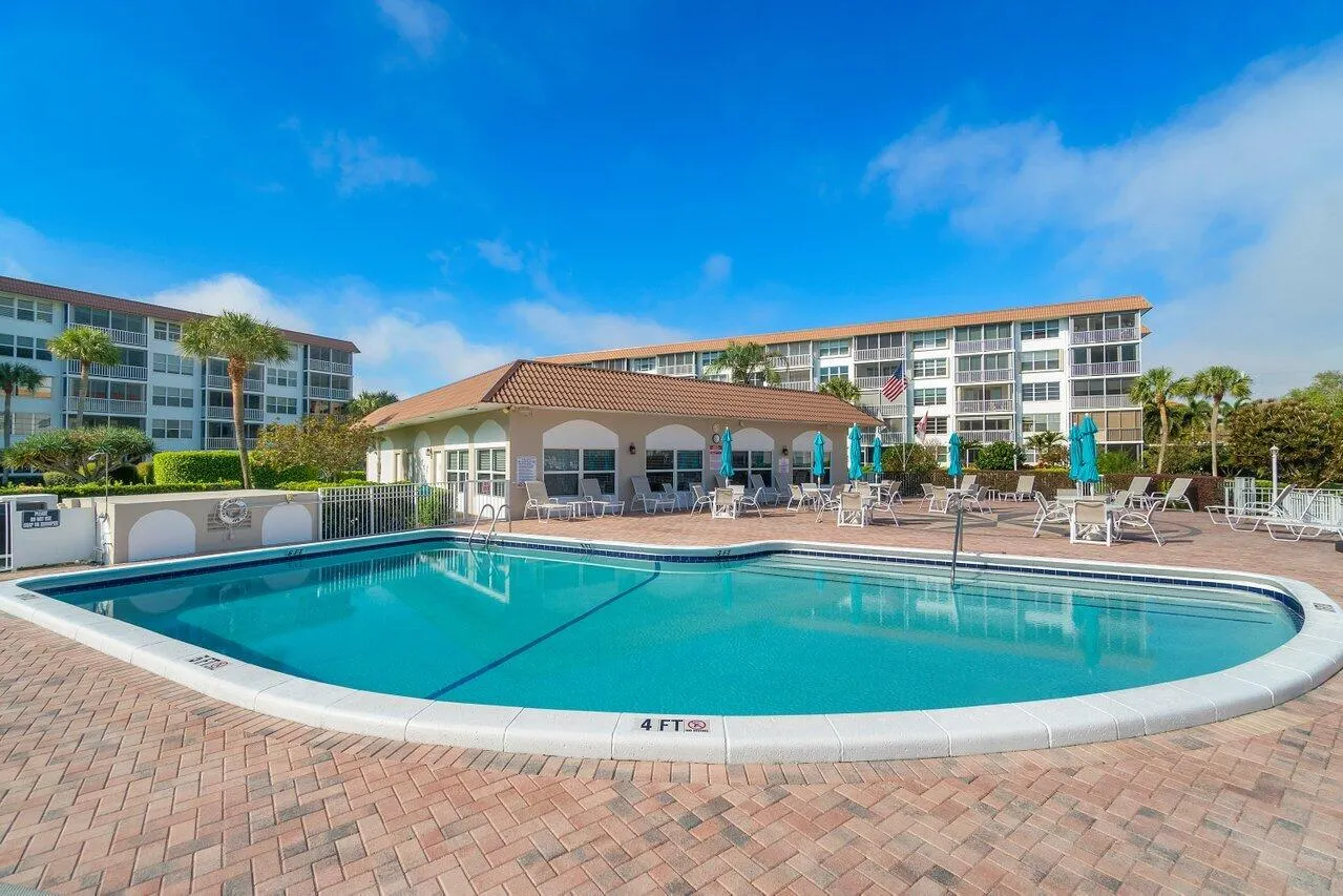 930 DOGWOOD Drive #457