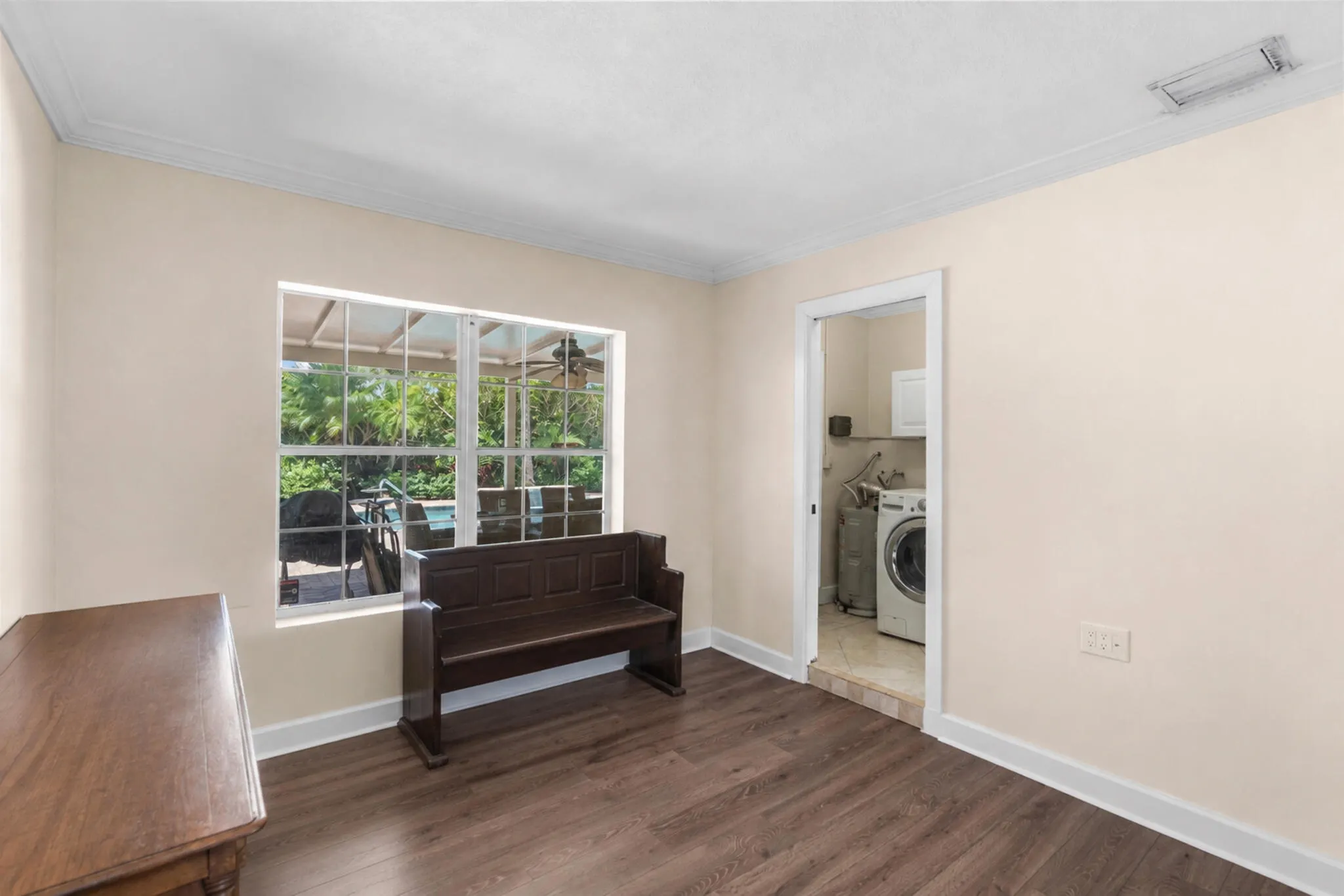 1271 SW 9TH Street