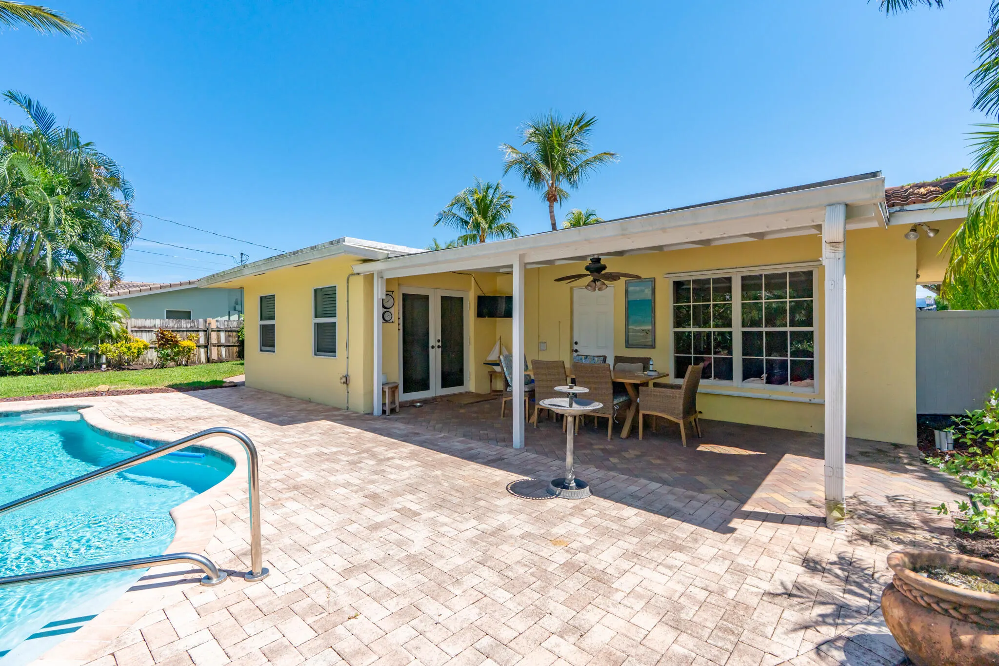 1271 SW 9TH Street