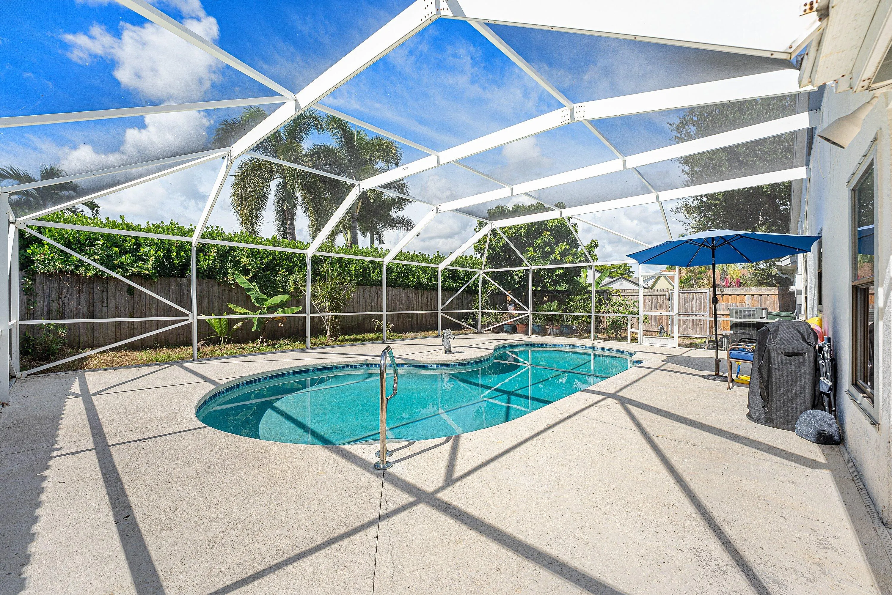 1604 BAYRIDGE Place