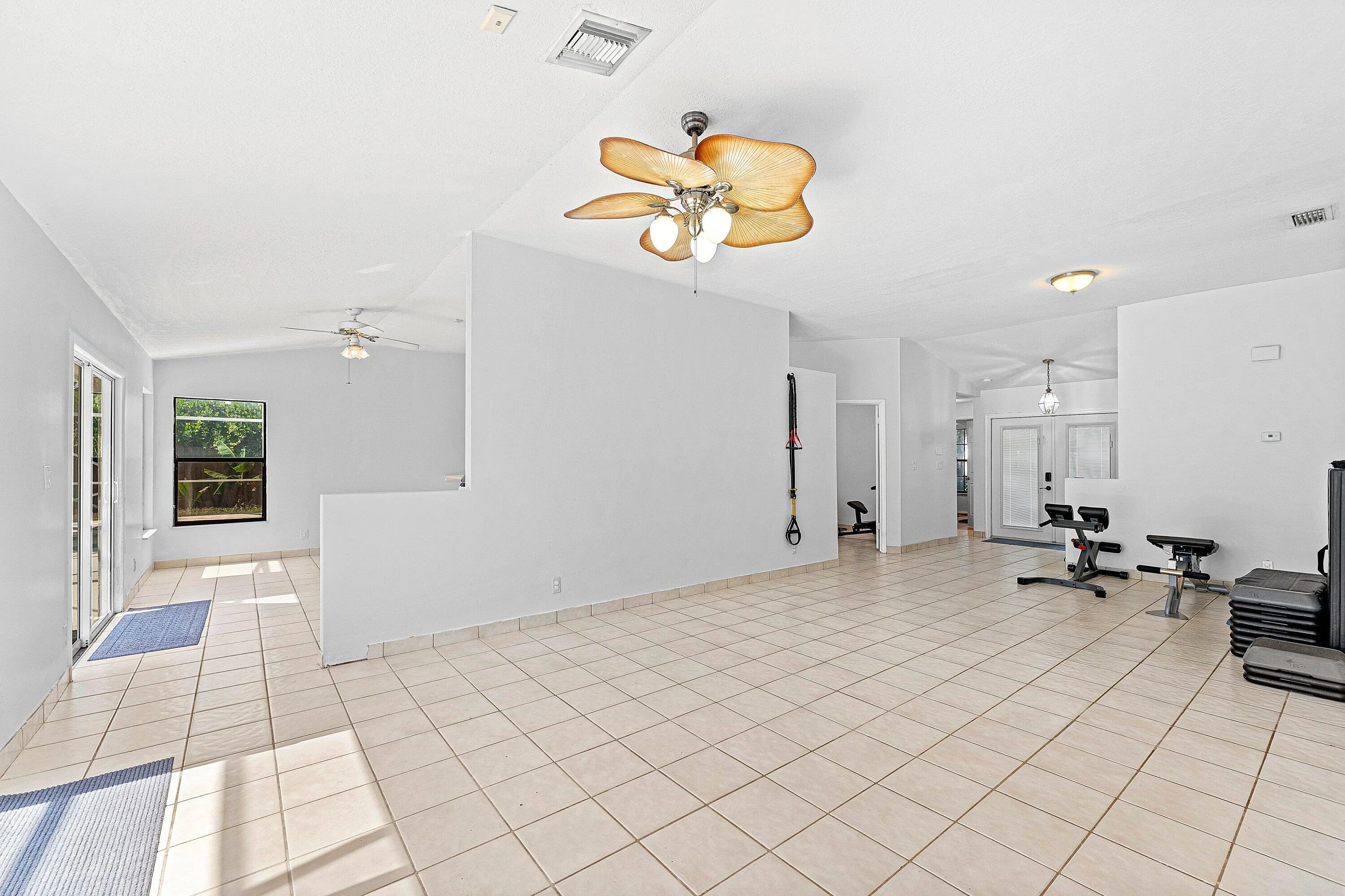 1604 BAYRIDGE Place