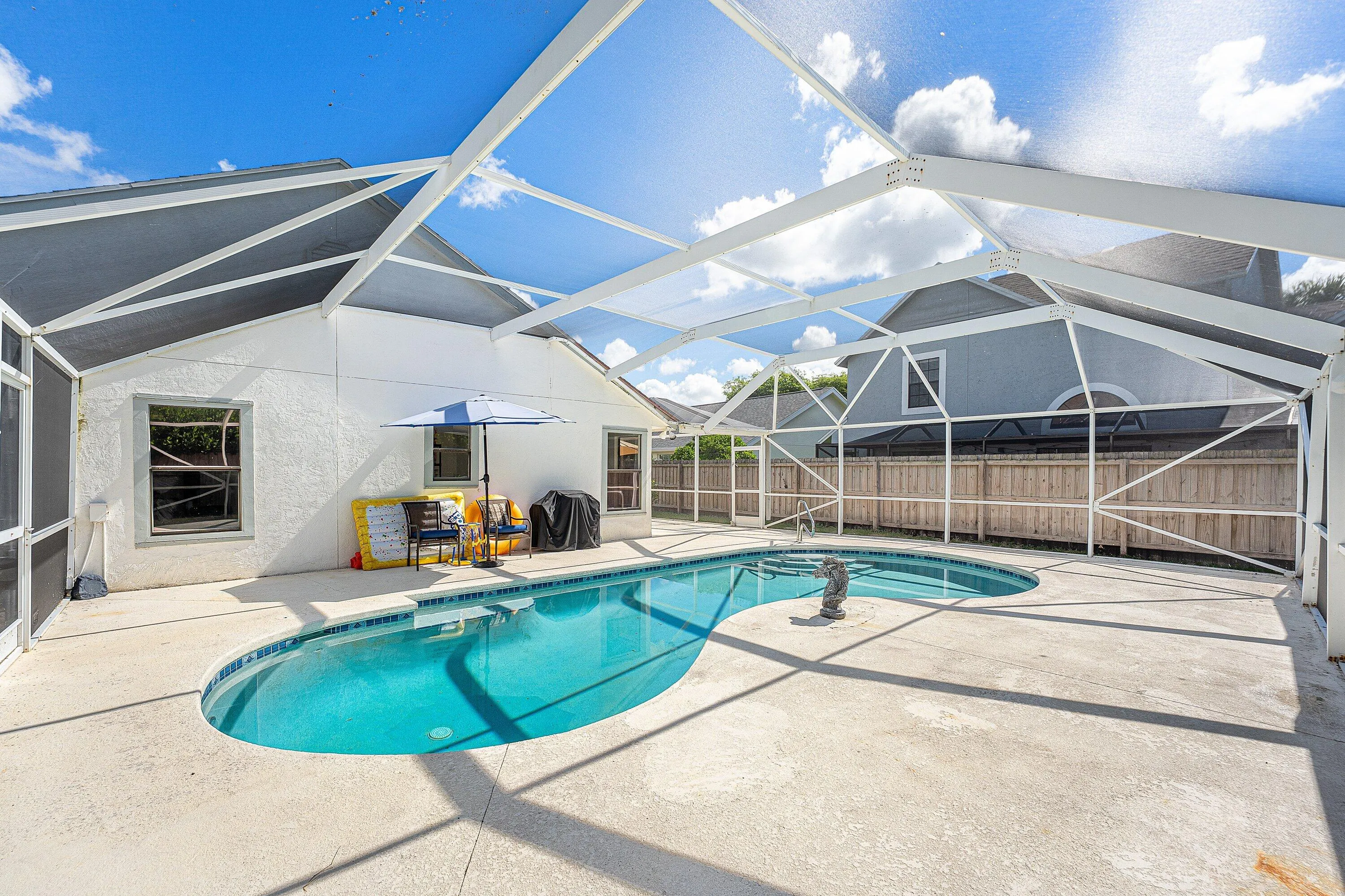 1604 BAYRIDGE Place