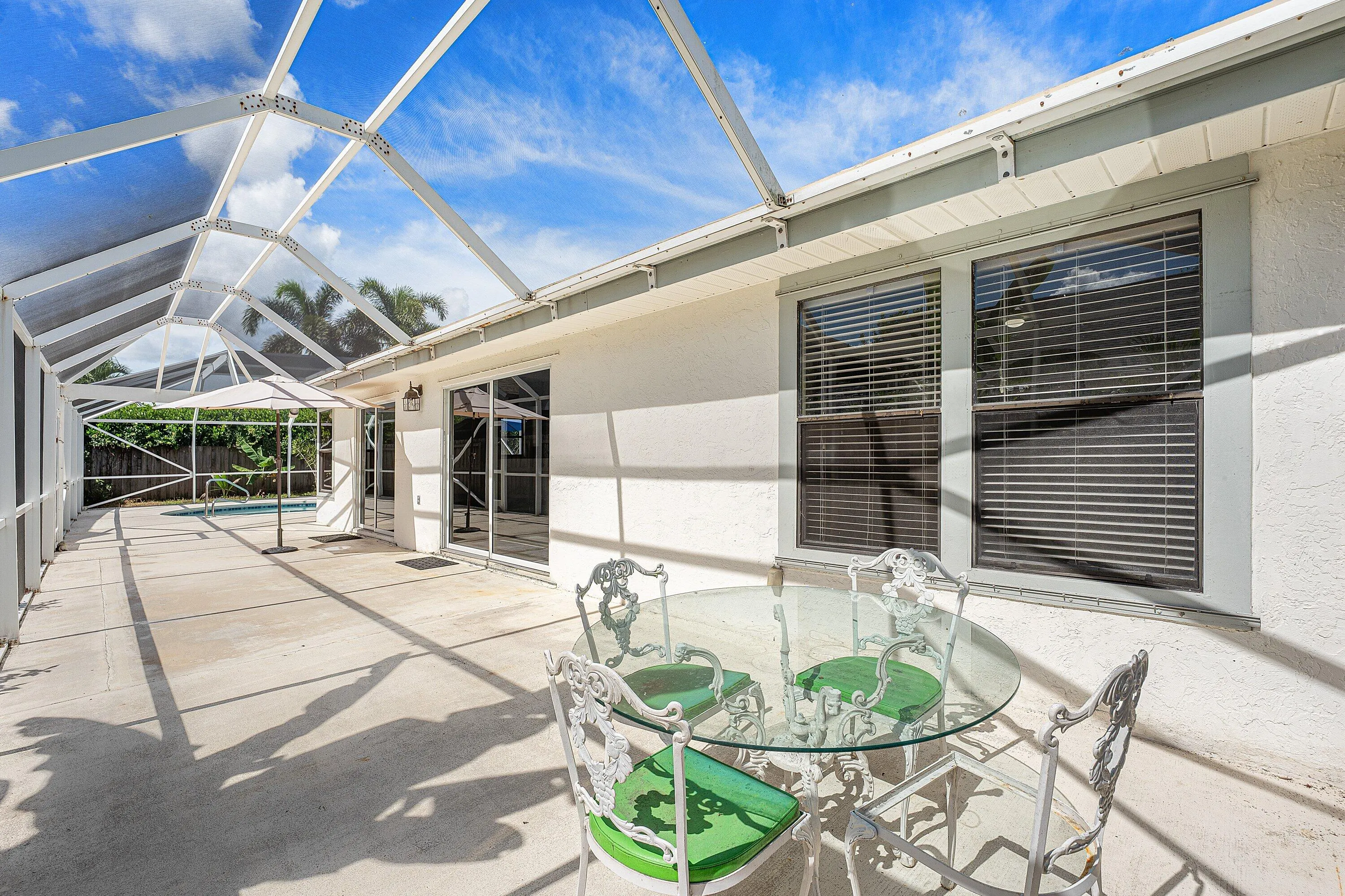 1604 BAYRIDGE Place