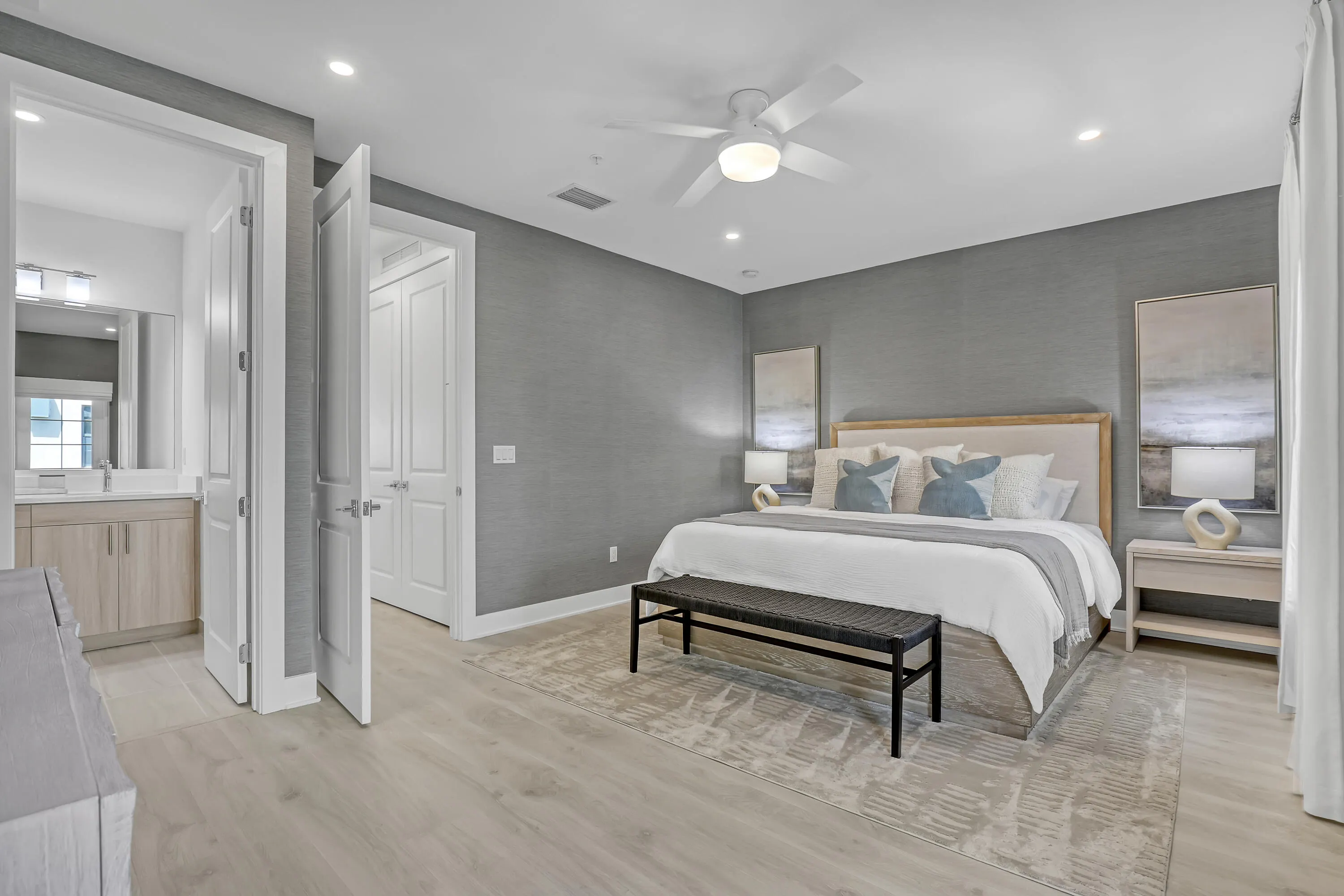 107 ROYAL PALM Circle #107