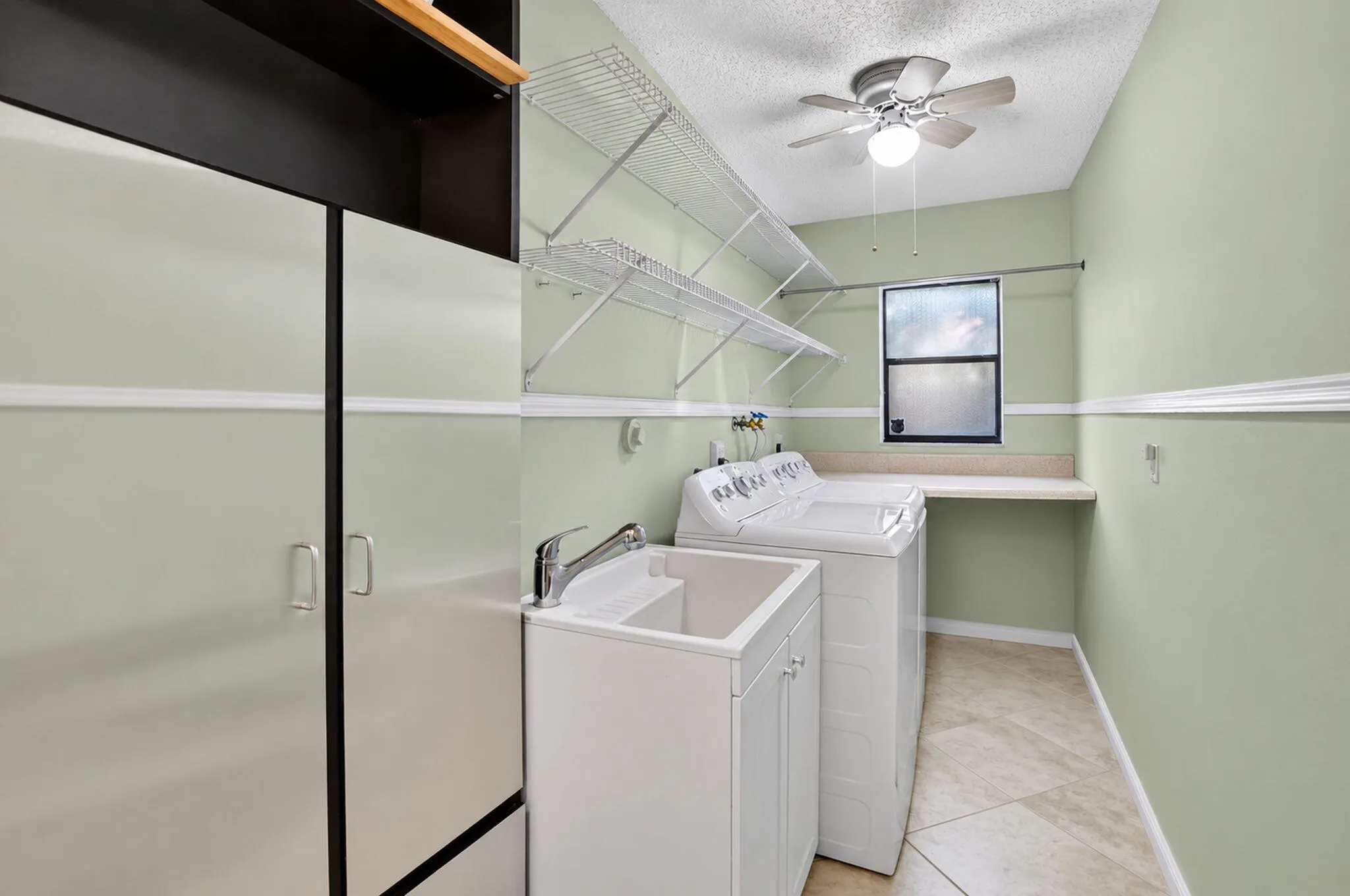 22233 LARKSPUR Trail