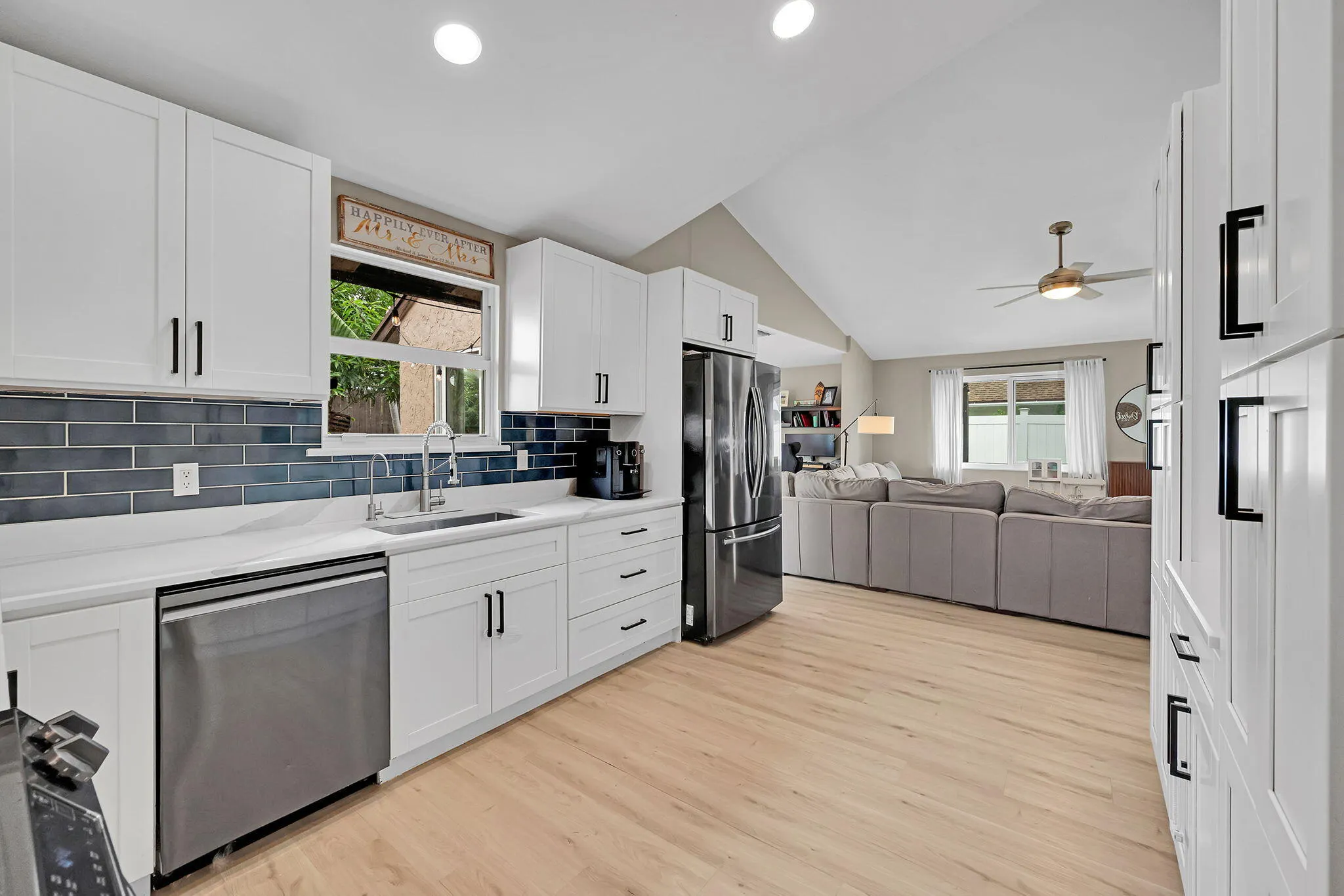 2815 SW 2ND Street