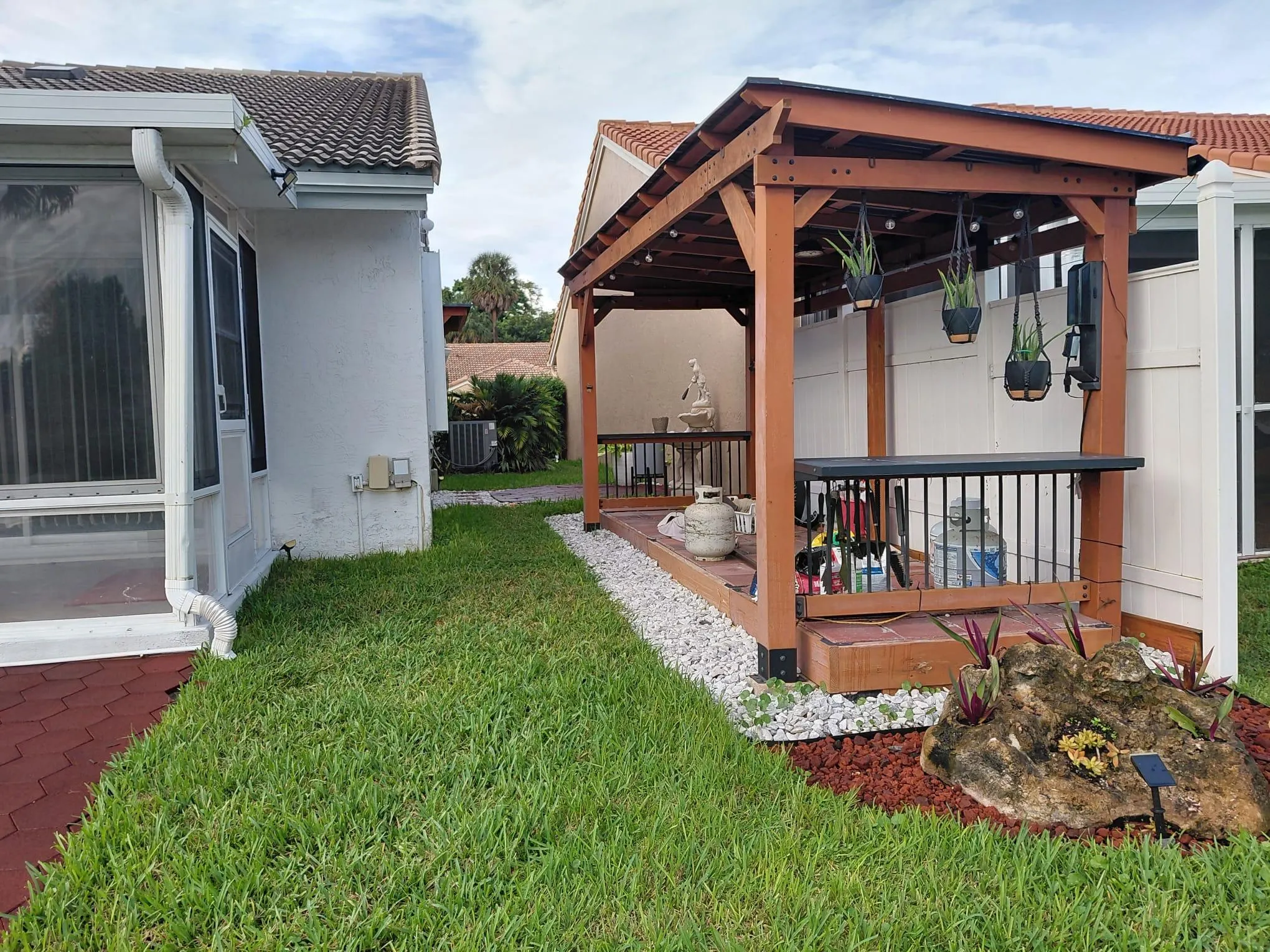 10012 COUNTRY BROOK Road