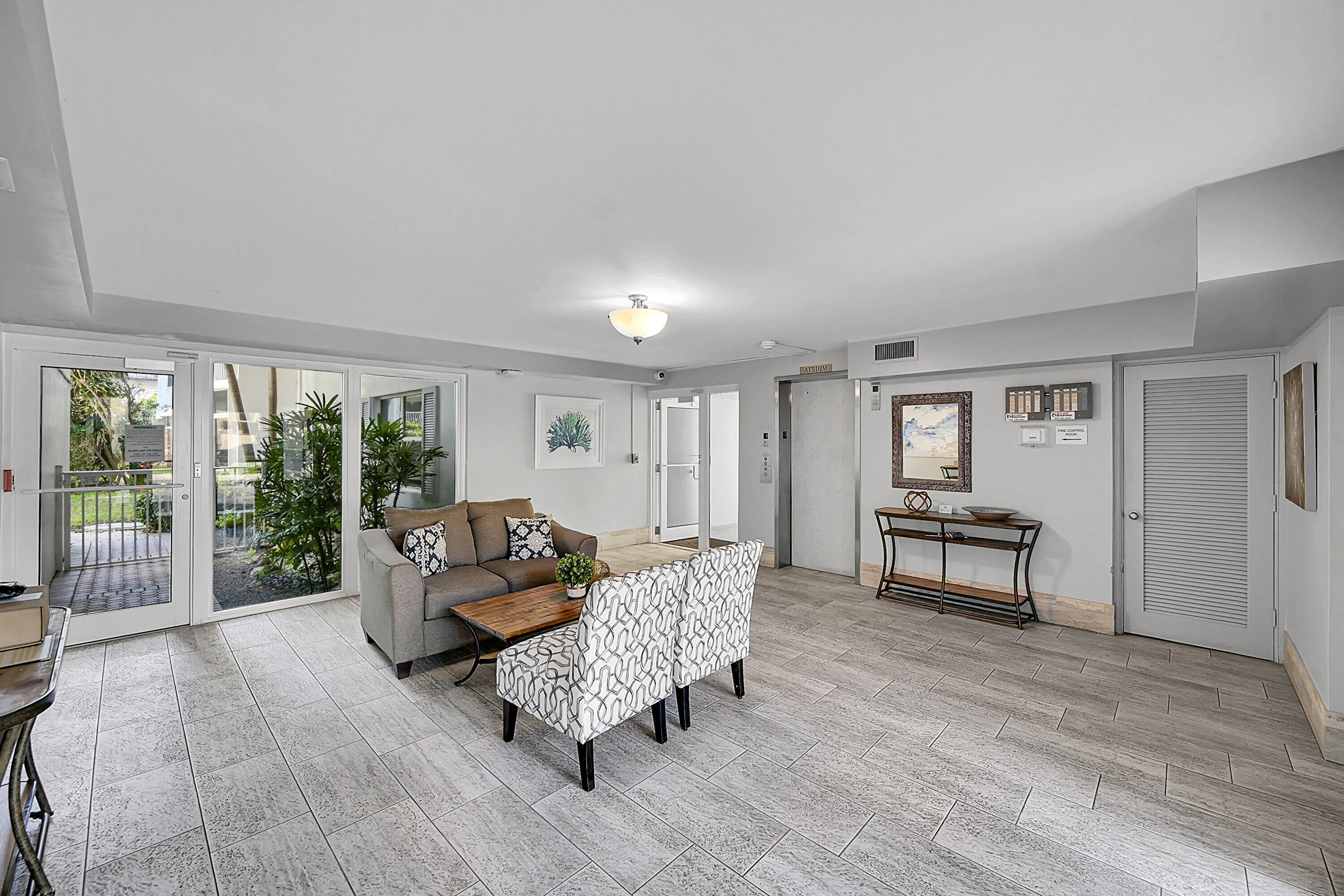 800 E Camino Real #305