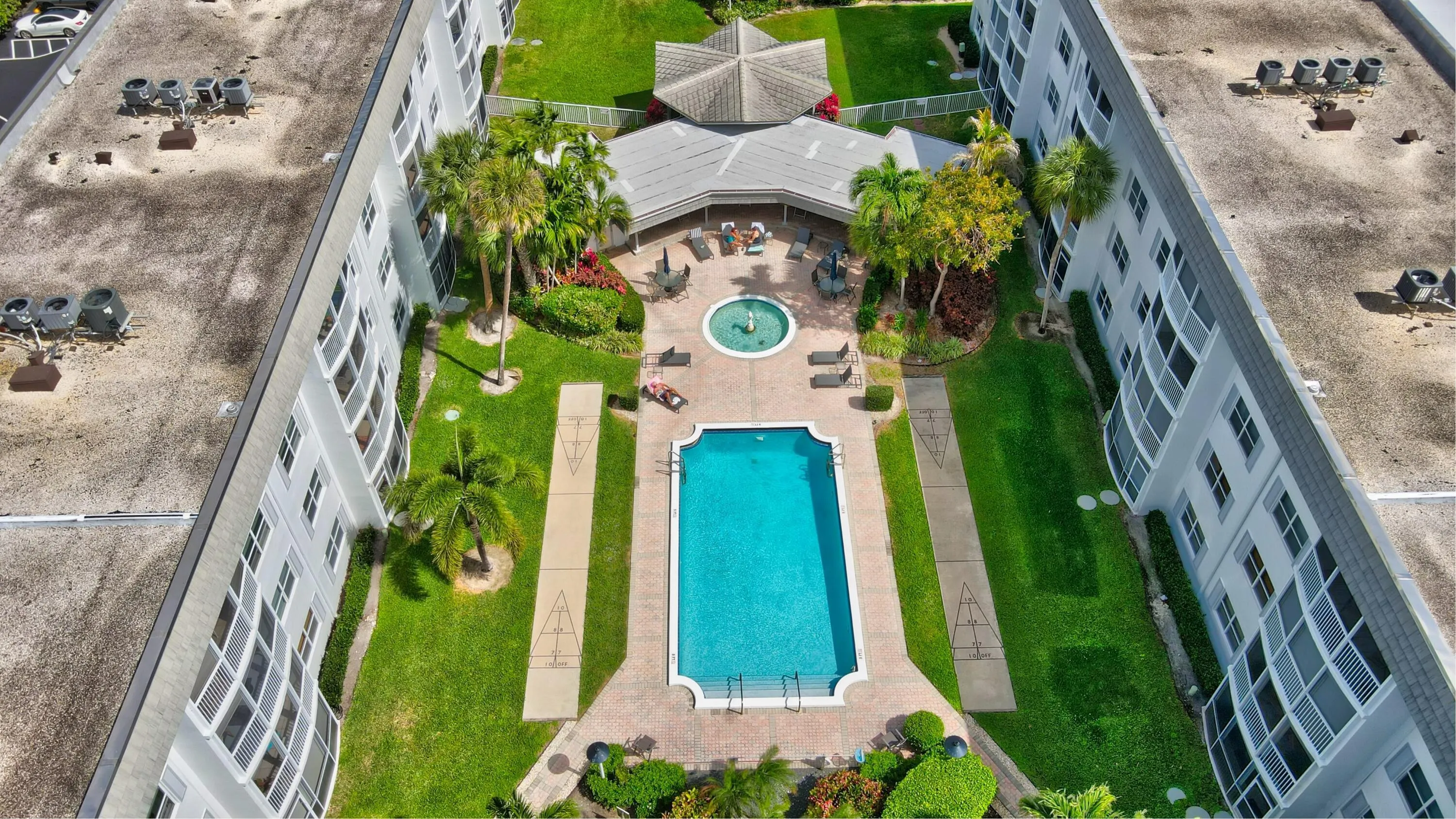 800 E Camino Real #305