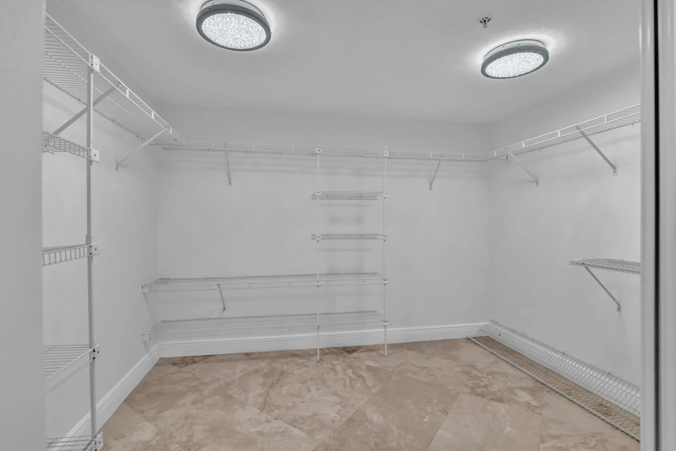 2880 NE 14TH ST Causeway #213